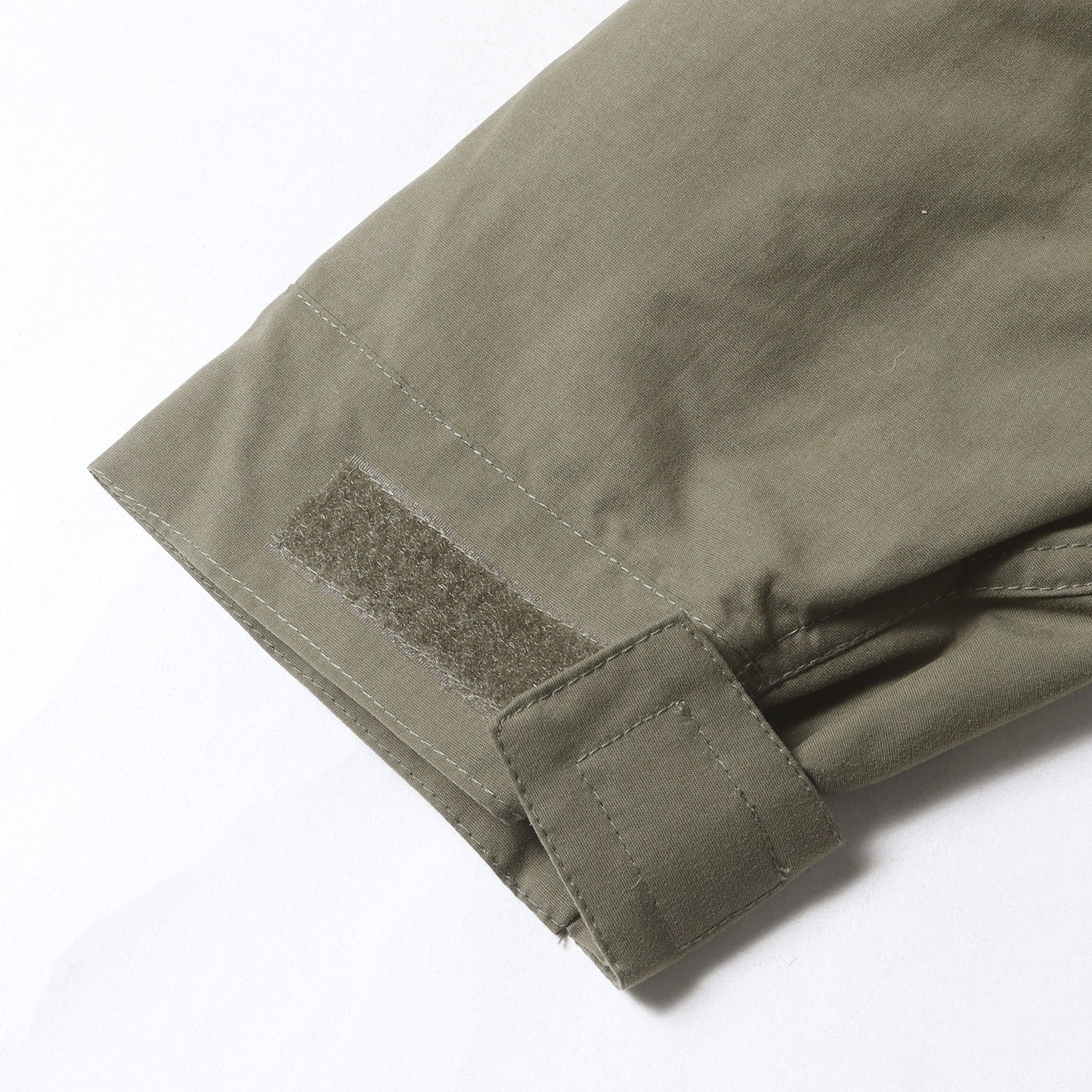 フード付き ナイロン フルジップ ダウンジャケット