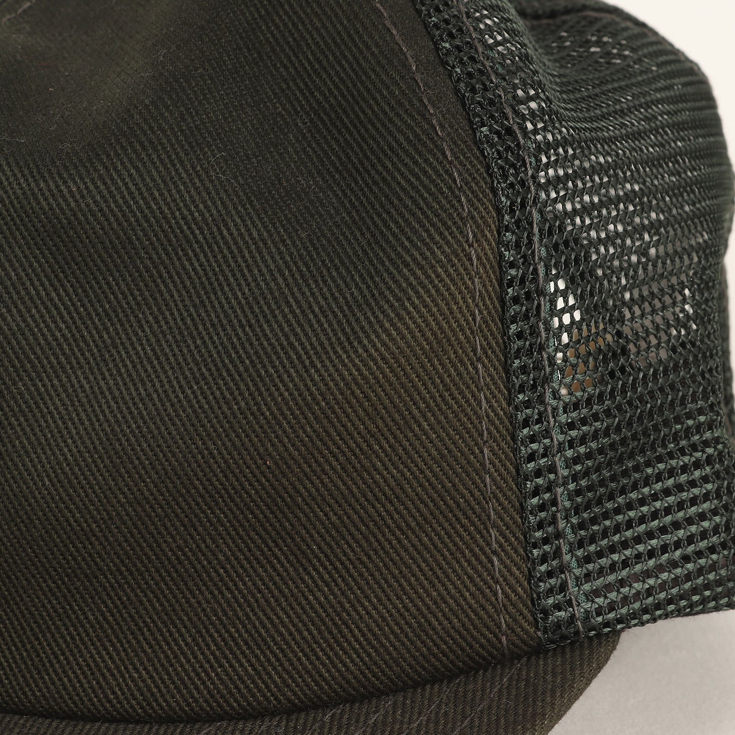 ワッペン付き トラッカー メッシュキャップ(T-TRUCKER CAP MESH T/C)