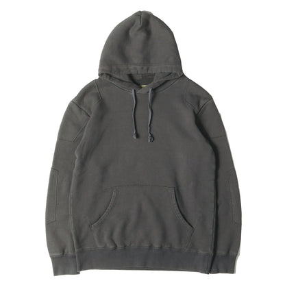 パッド付き スウェットパーカー(PADDED HOODIE)