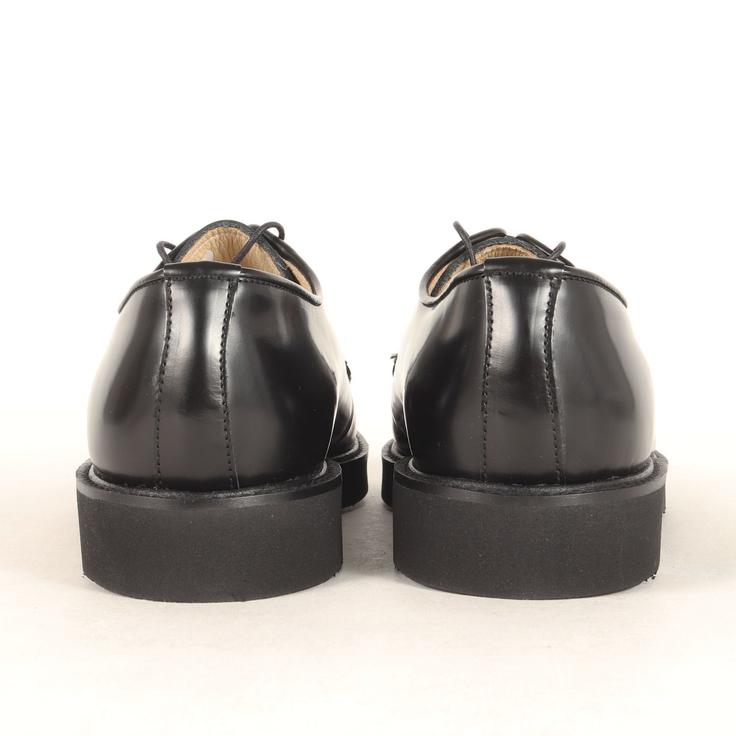 711P ガラスレザー ポストマンシューズ