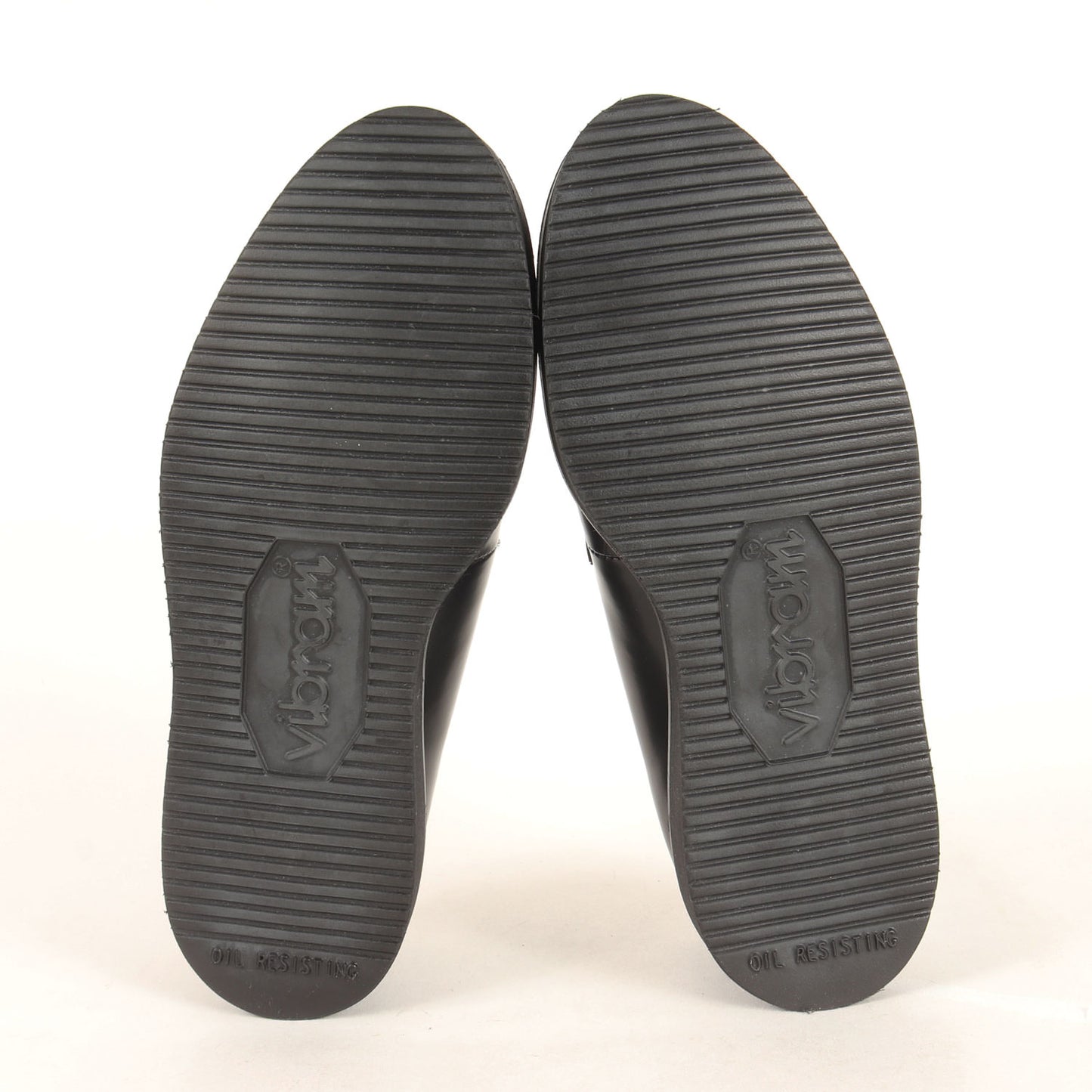 711P ガラスレザー ポストマンシューズ