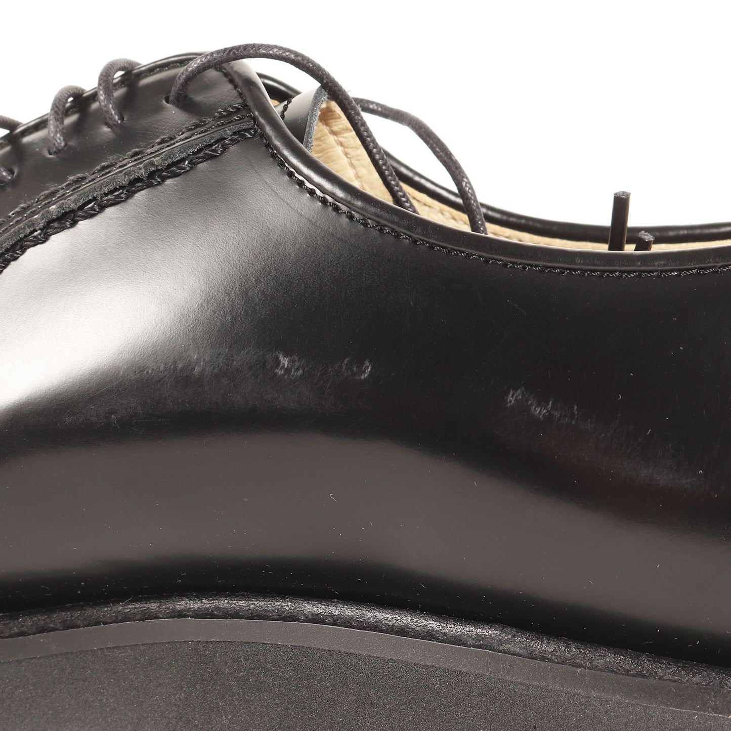 711P ガラスレザー ポストマンシューズ