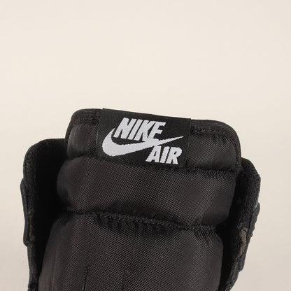 AIR JORDAN 1 RETRO HIGH OG CYBER MONDAY (555088-006)