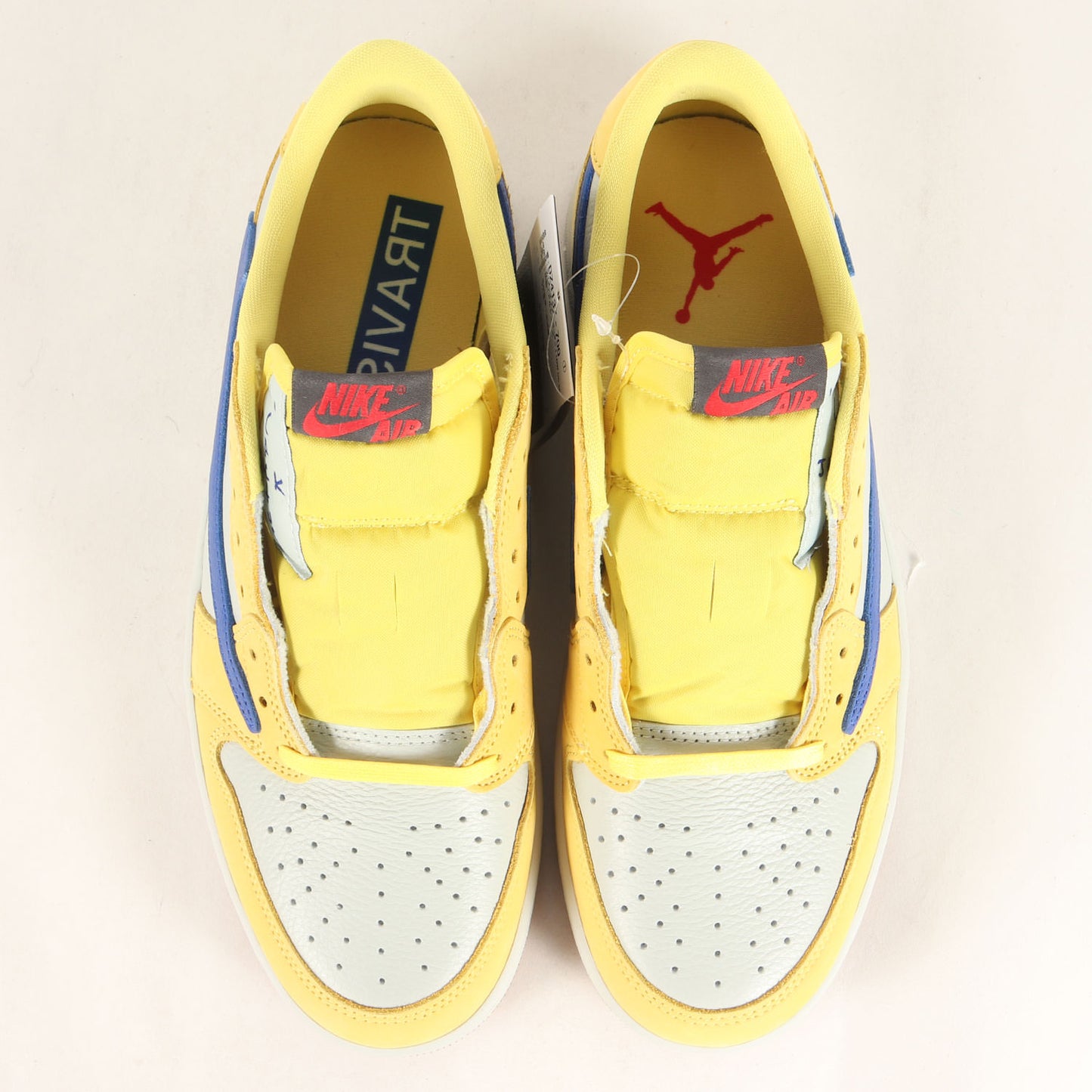 ×TRAVIS SCOTT AIR JORDAN 1 LOW OG SP CANARY (DZ4137-700)