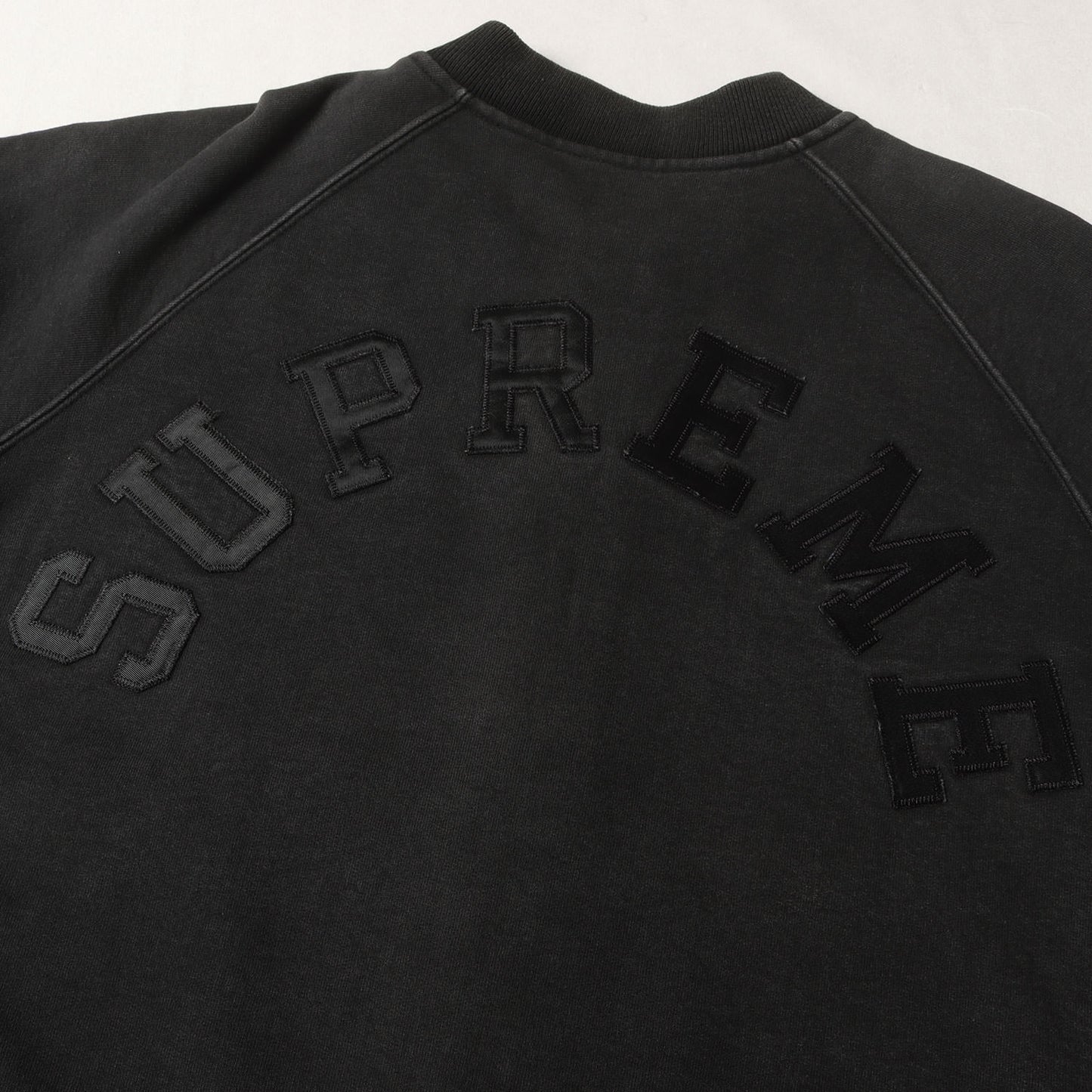 アーチロゴ スナップボタン スウェットスタジャン(Snap Front Arc Logo)