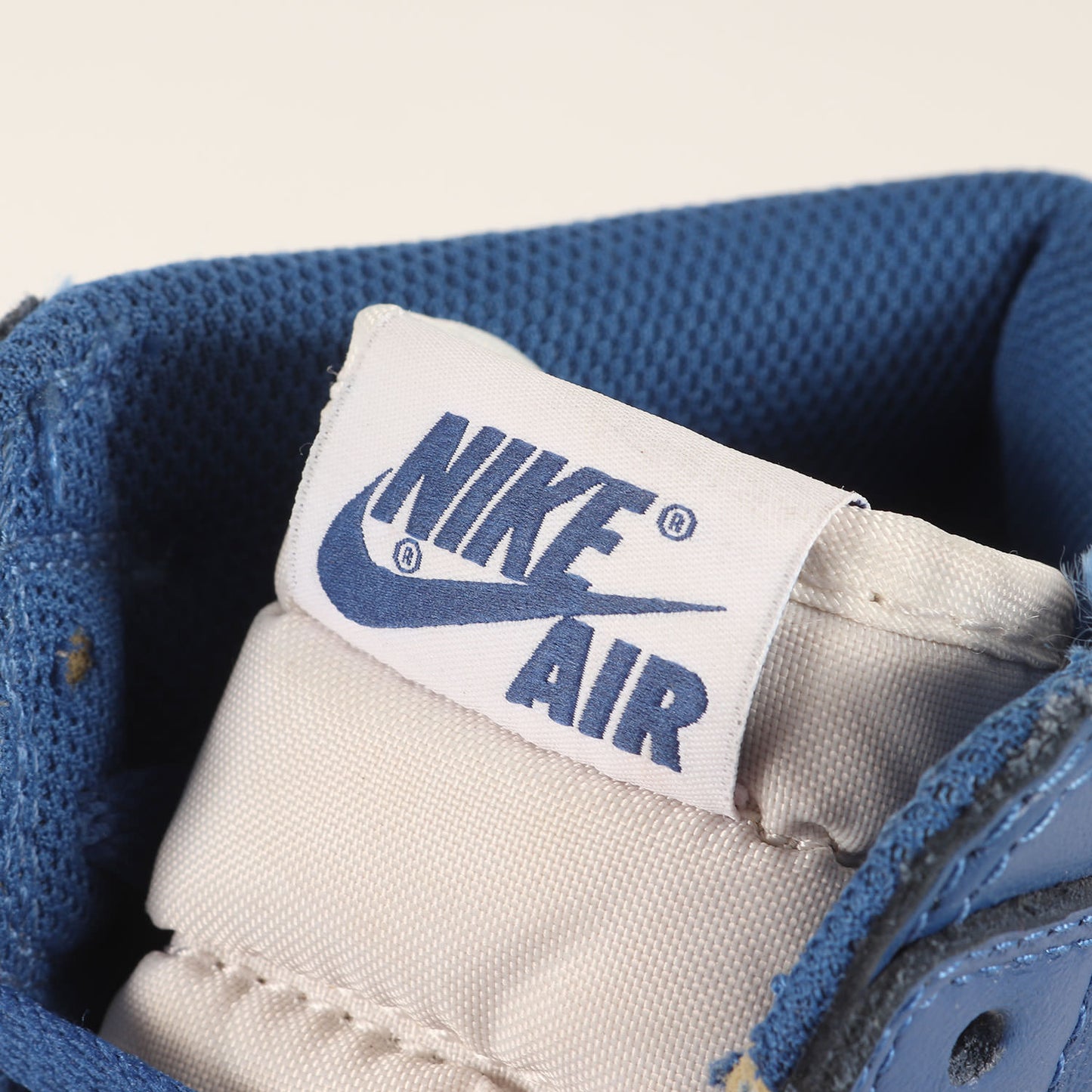 AIR JORDAN 1 RETRO HIGH OG STORM BLUE (555088-127)