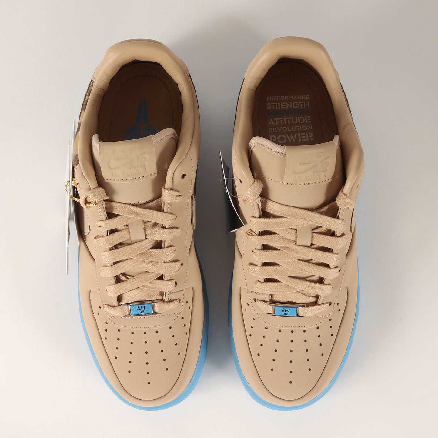 ×Kobe Bryant AIR FORCE 1 LOW PROTRO FCS LINEN (IH1018-200)