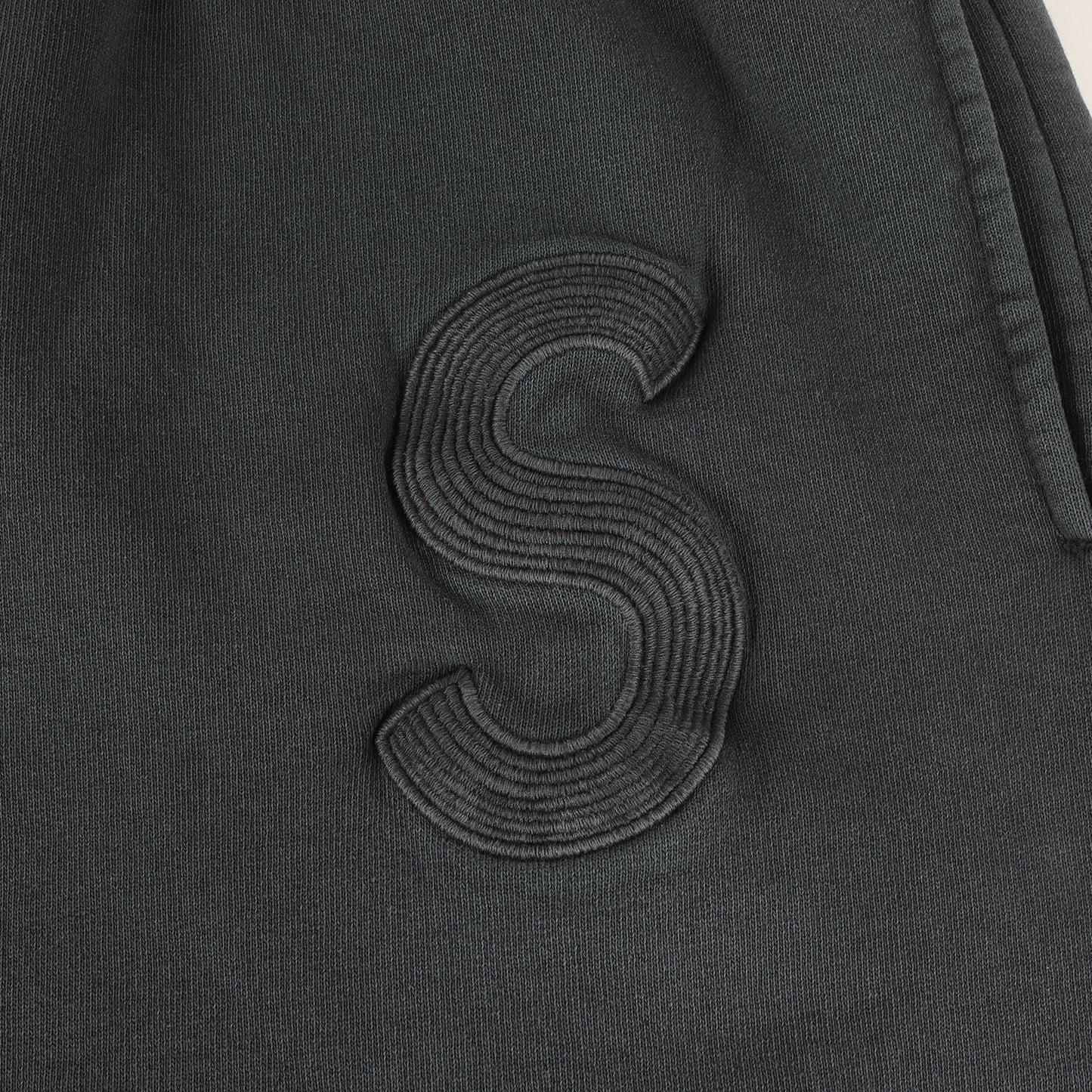 23SS オーバーダイ加工 Sロゴ スウェットパンツ(Overdyed S Logo Sweatpant)