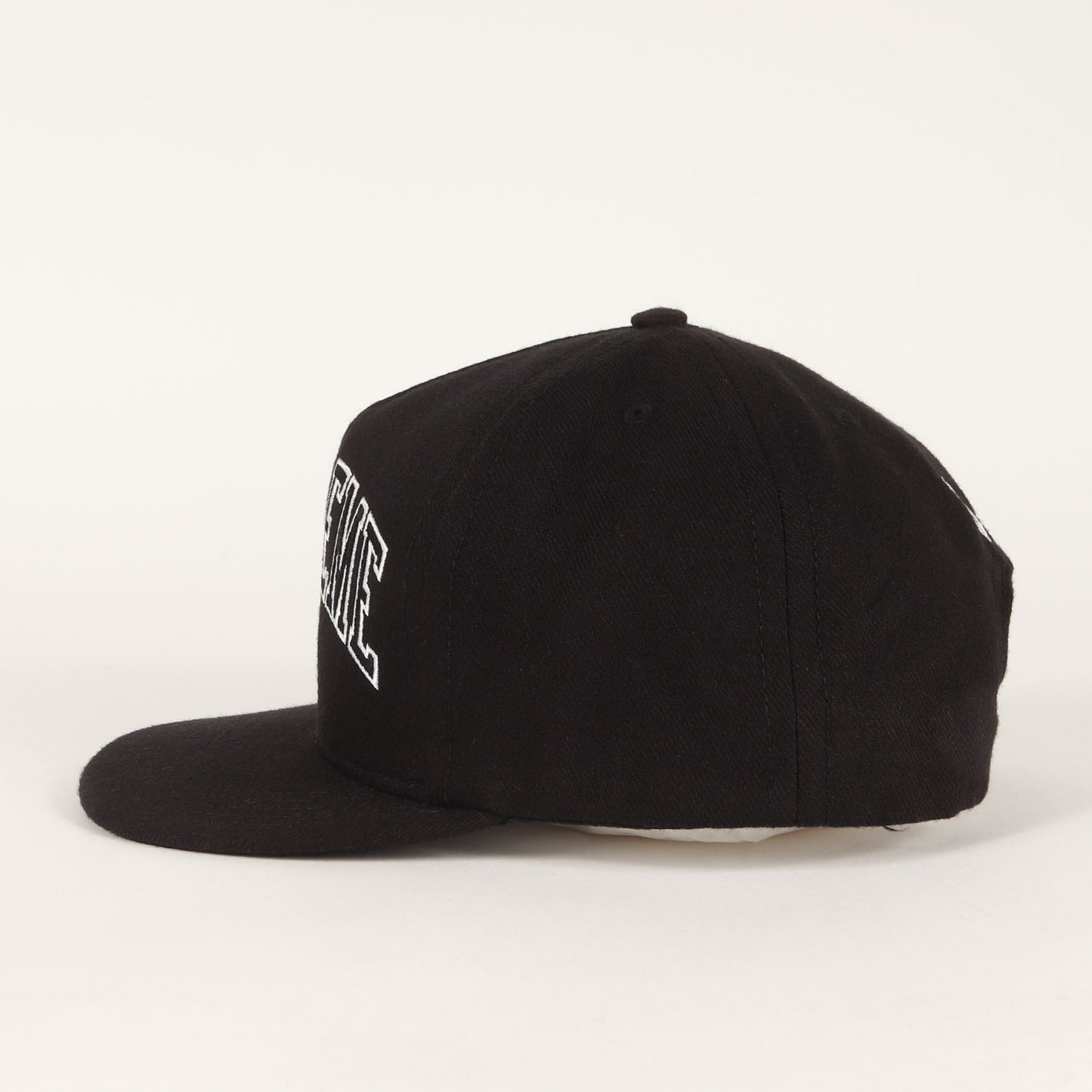 ×Champion アーチロゴ 5パネルキャップ(5-Panel Cap)