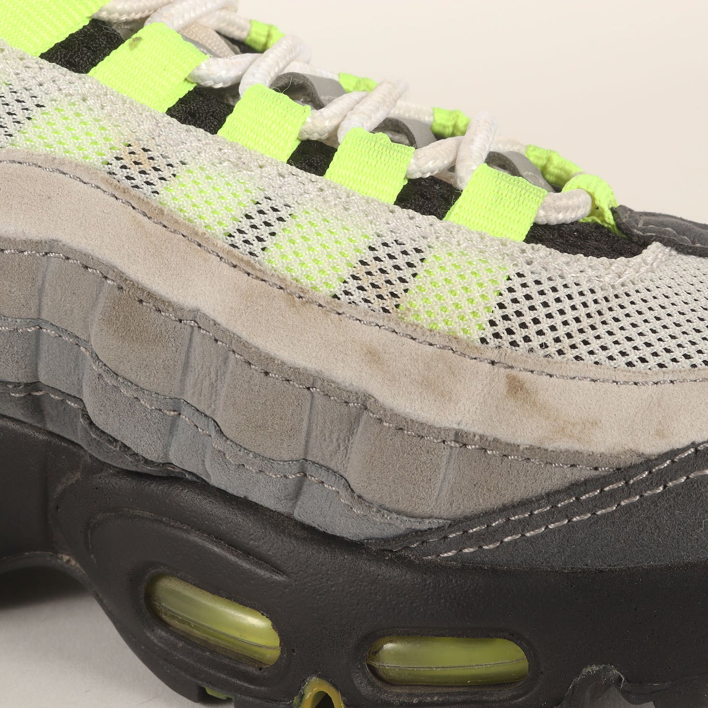 WMNS AIR MAX 95 VOLT (2015年製 / 307960-002)