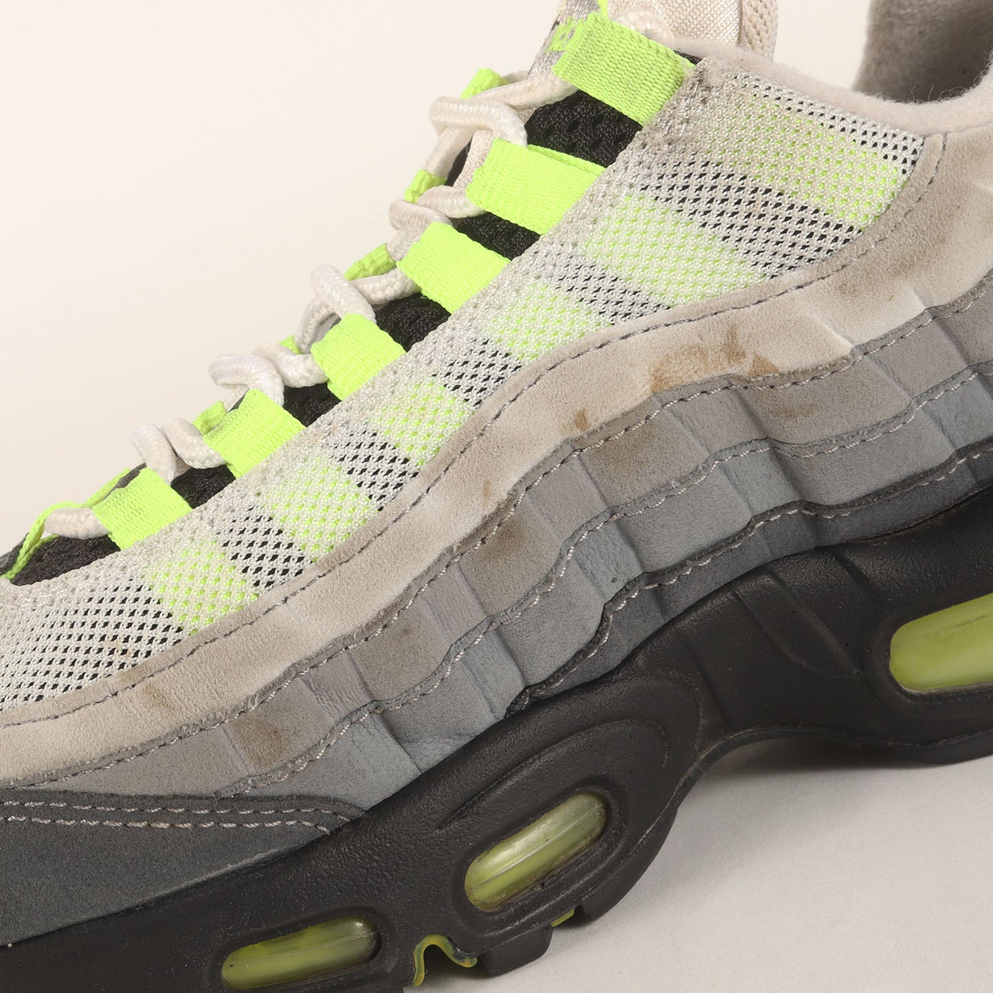 WMNS AIR MAX 95 VOLT (2015年製 / 307960-002)