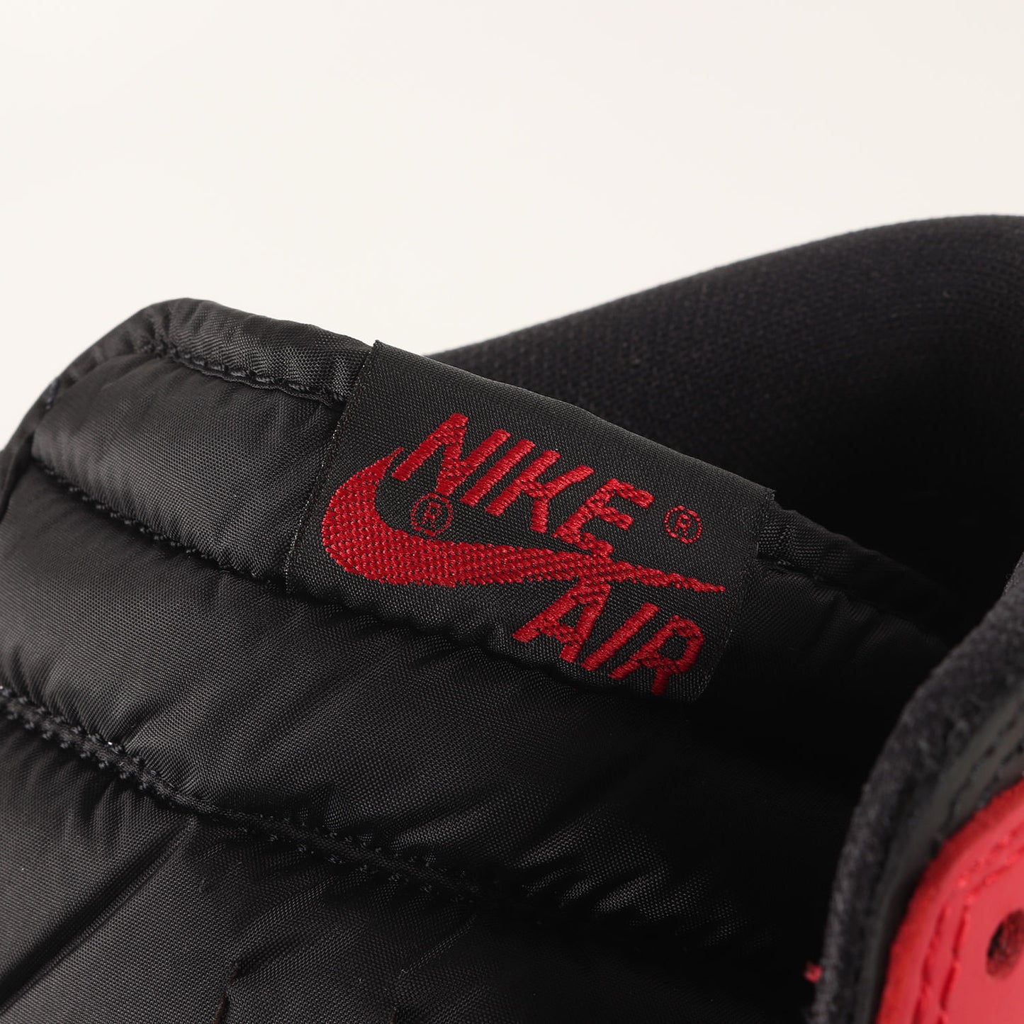 AIR JORDAN 1 HIGH 85 BRED (HV6674-067)