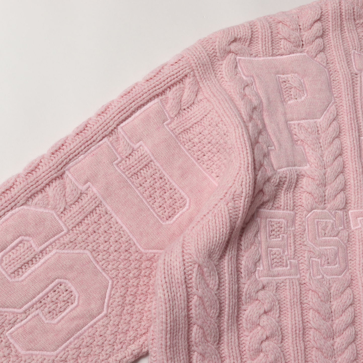 23AW ビッグロゴ ケーブル編み ウールニット セーター(Appliqu Cable Knit Sweater)