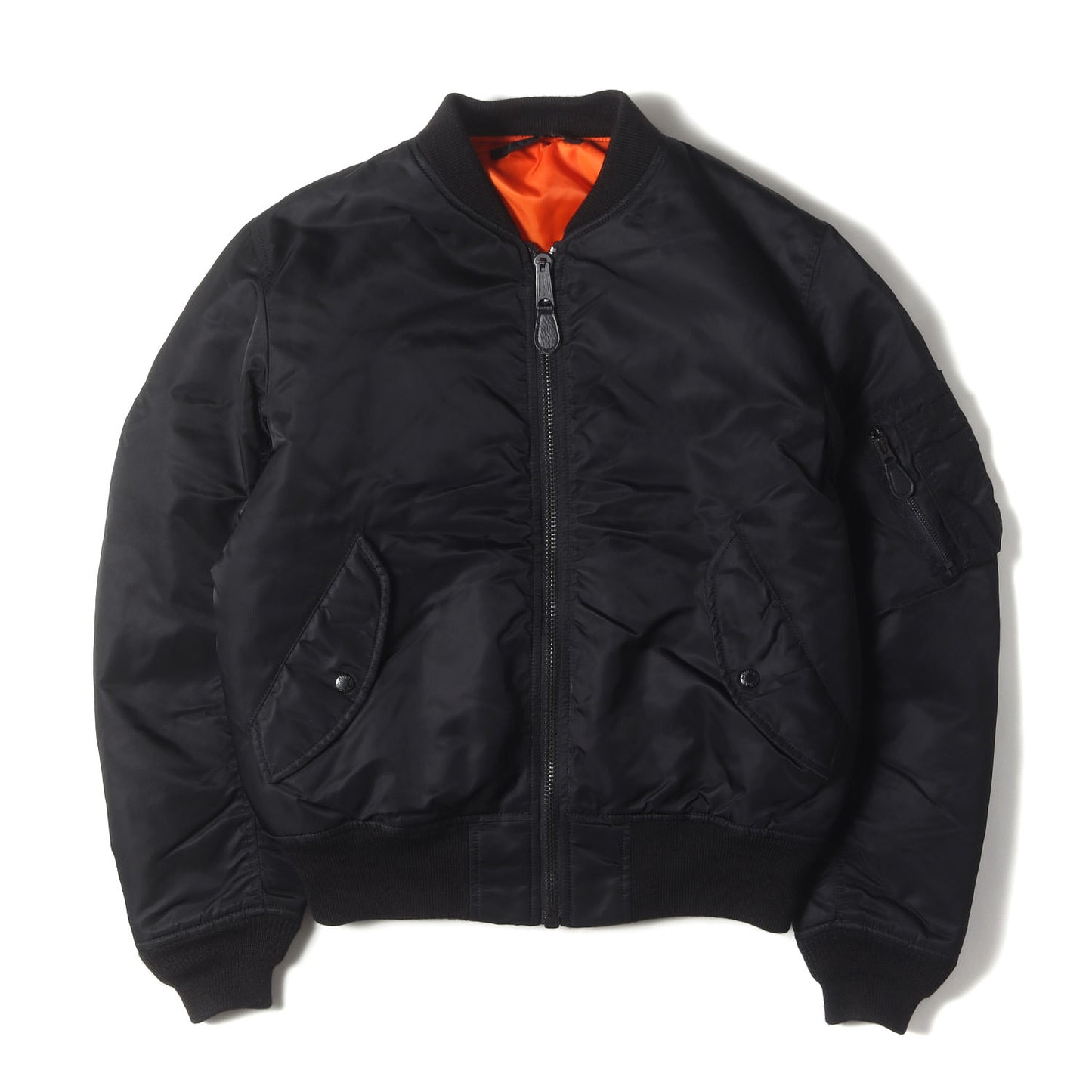 [定番人気モデル] バックロゴパッチ MA-1 ナイロン フライトジャケット (MA-1 COMMERCIAL LOGO)