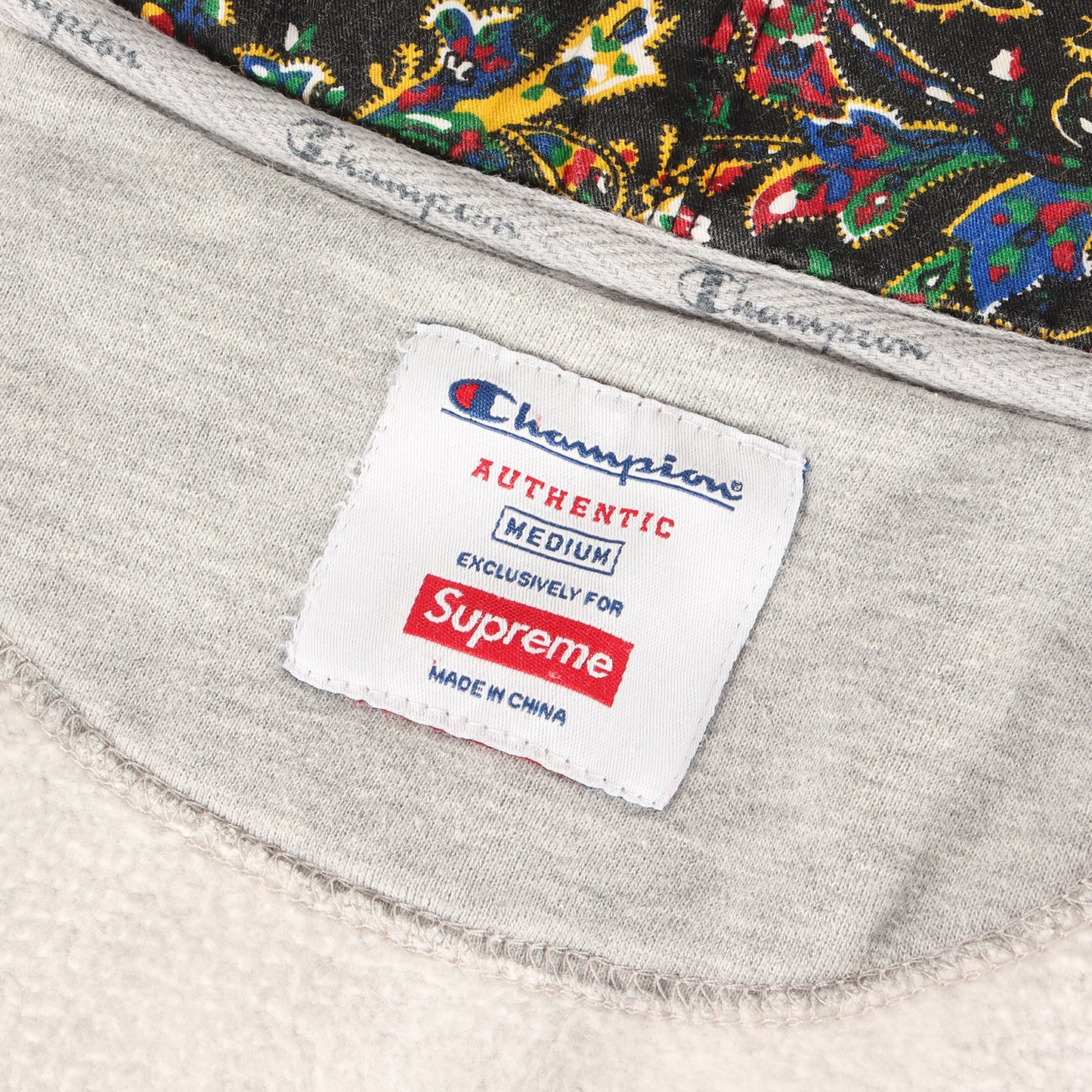 ×Champion ペイズリー柄フード スウェットパーカー(Paisley Pullover Hoodie)