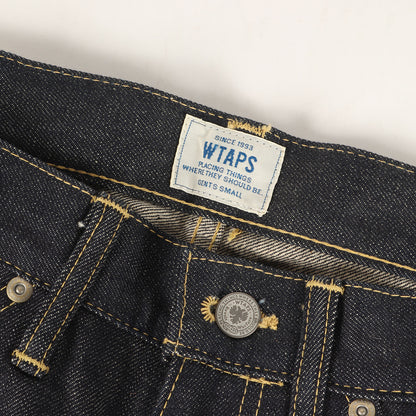 ストレート リジッド デニムパンツ(BLUES RAW)