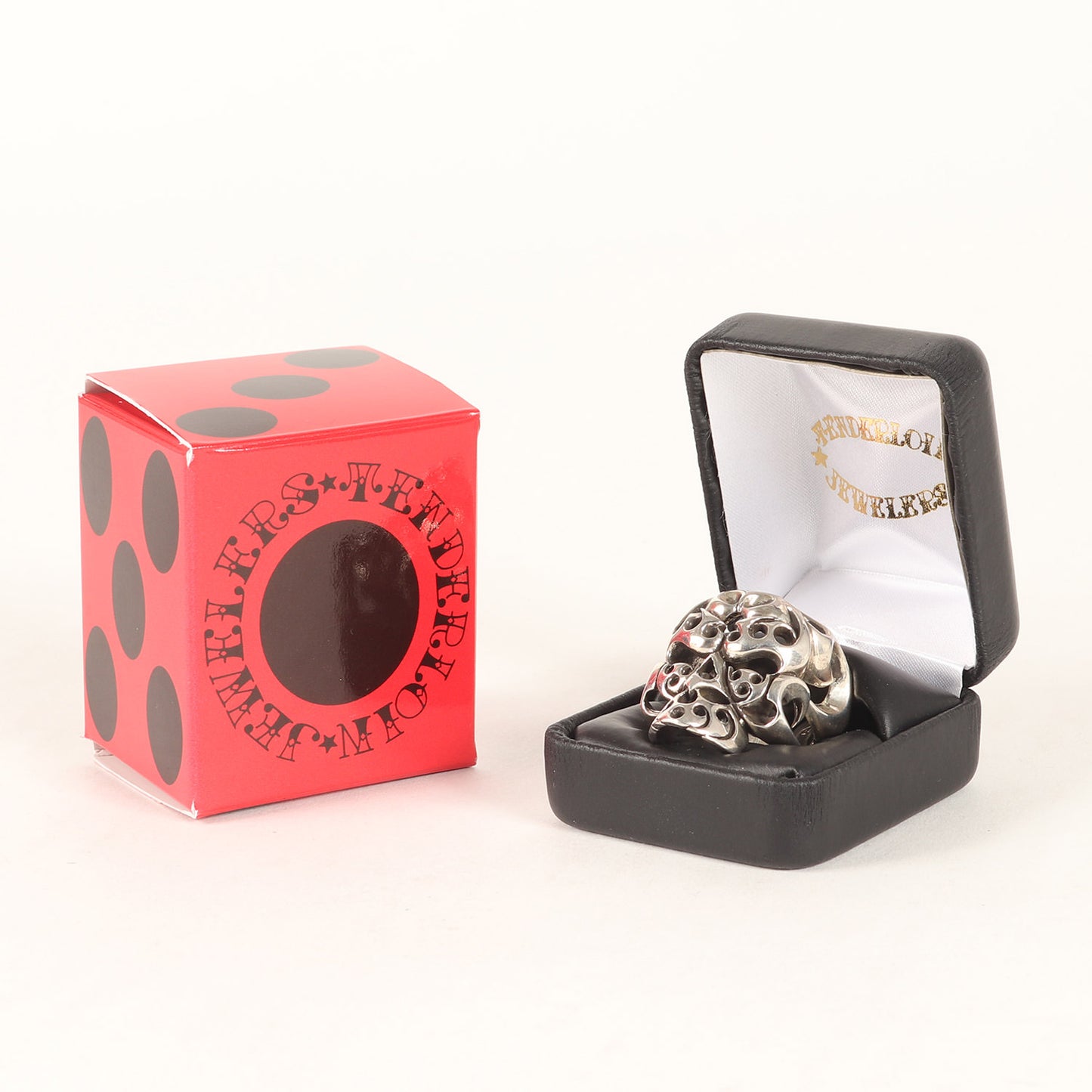 ボルネオスカル リング(BORNEO SKULL RING)