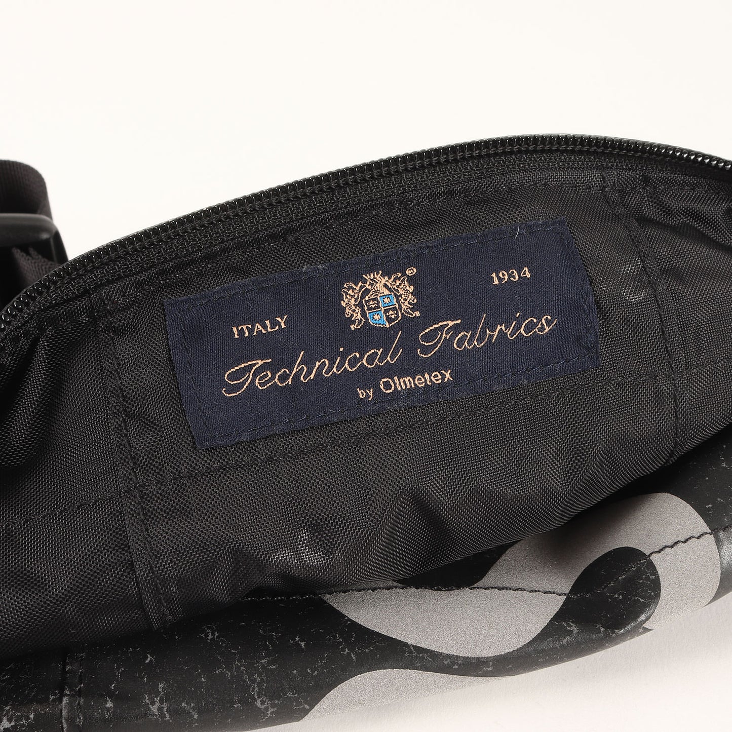 20AW リフレクターロゴ ウォータープルーフ ウエストバッグ(Waterproof Reflective Speckled Waist Bag)