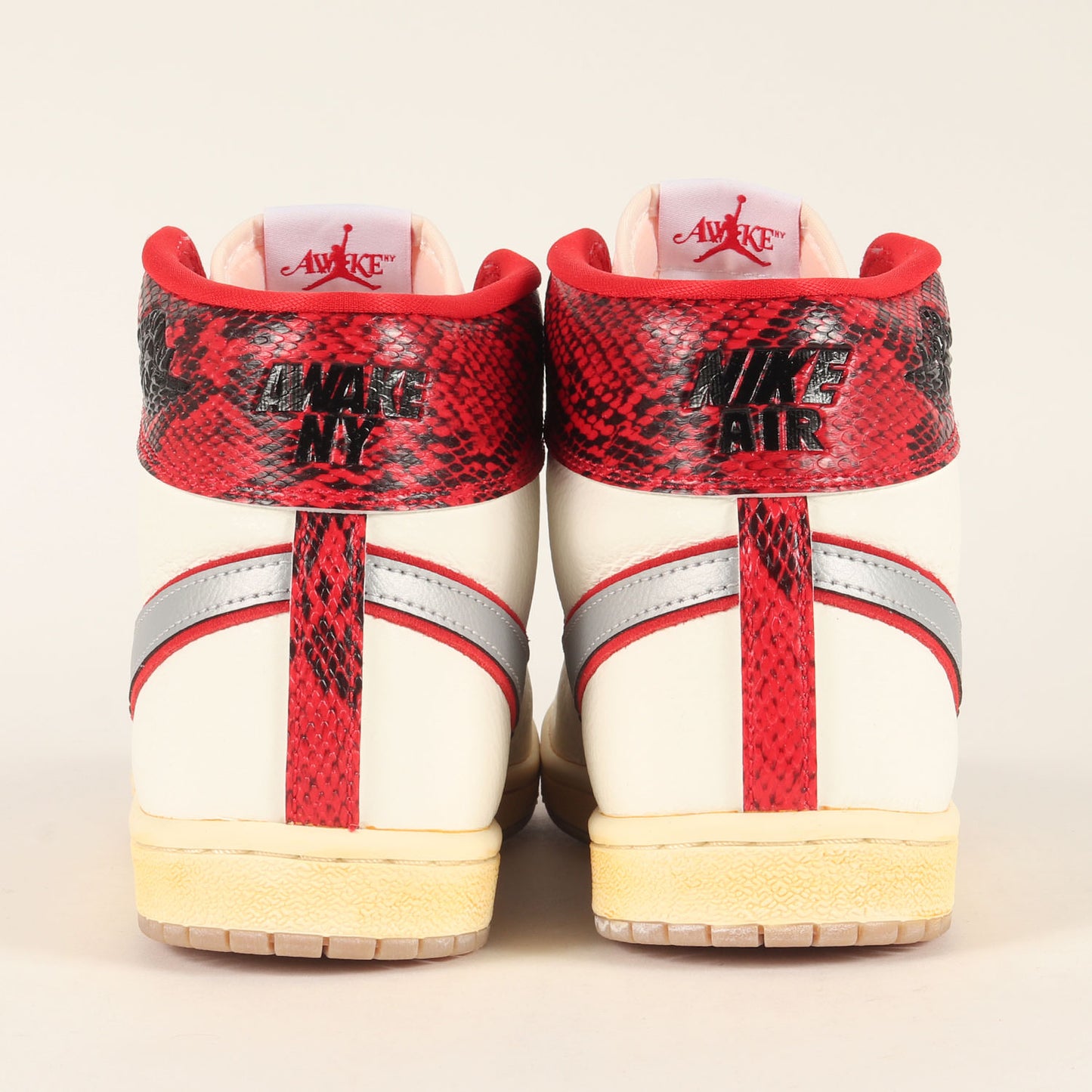 ×Awake NY JORDAN AIR SHIP PE SP (FN8675-100)