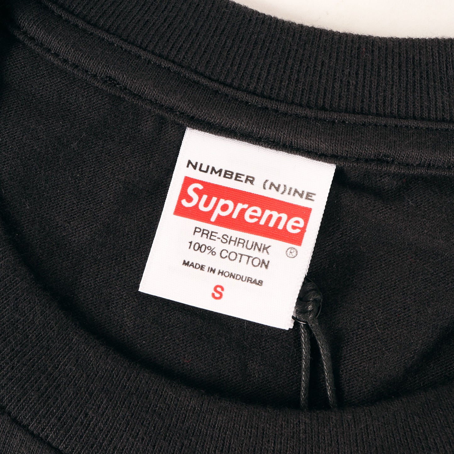 25AW ×NUMBER (N)INE メッセージロゴ Tシャツ(Shut Up Tee)