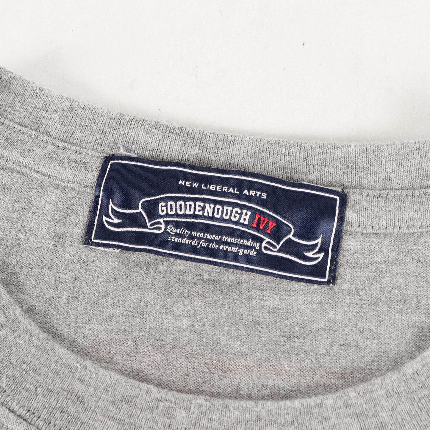 カレッジロゴ クルーネック Tシャツ