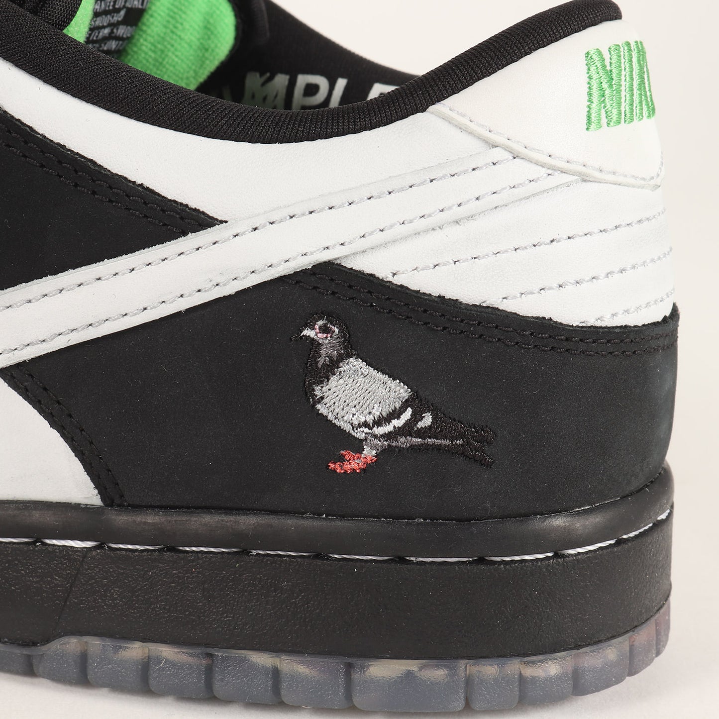 ×JEFF STAPLE SB DUNK LOW PRO OG QS PANDA PIGEON (BV1310-013)
