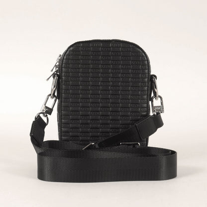 23AW エンボス モノグラム レザー ショルダーバッグ(Utility Crossbody in Saffiano Leather)