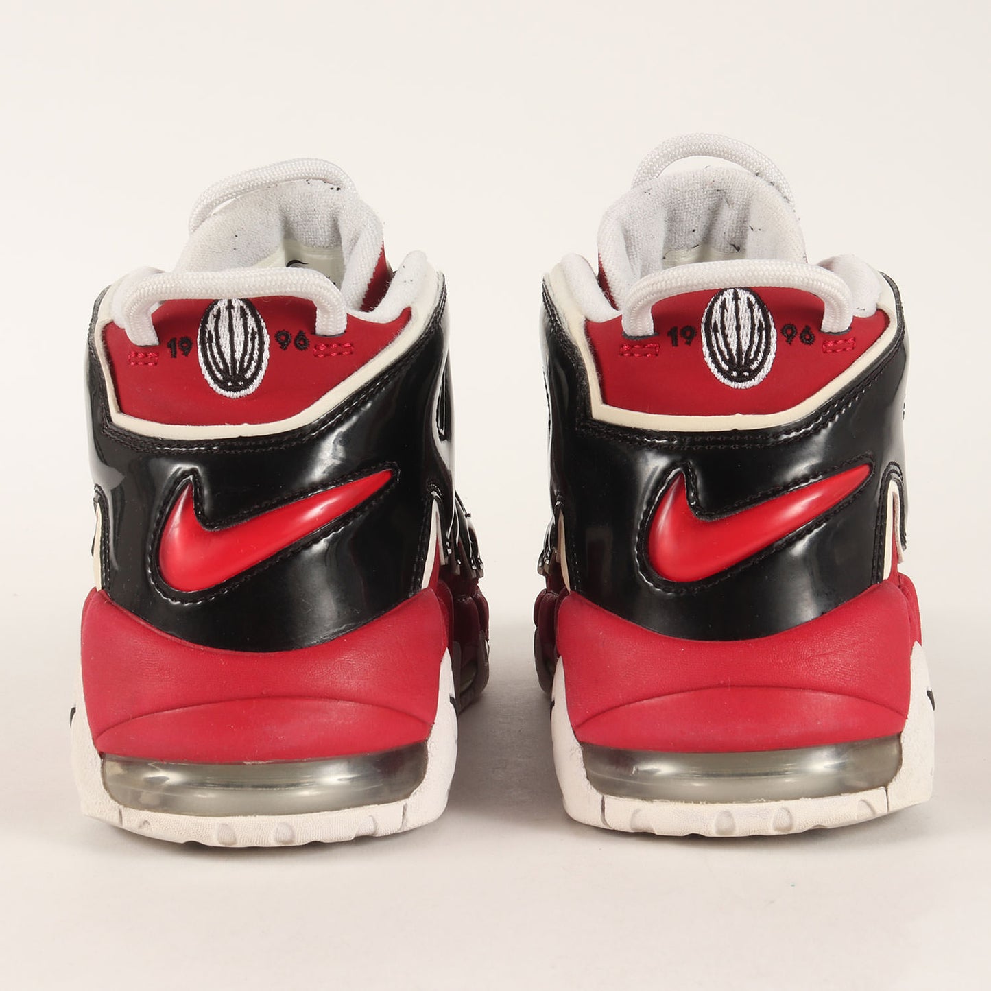 AIR MORE UPTEMPO 96 BULLS (2017年製 / 921948-600)