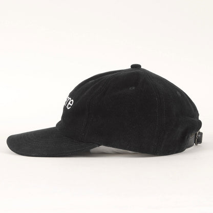 クラシックロゴ刺繍 6パネルキャップ(Classic Logo 6-Panel)