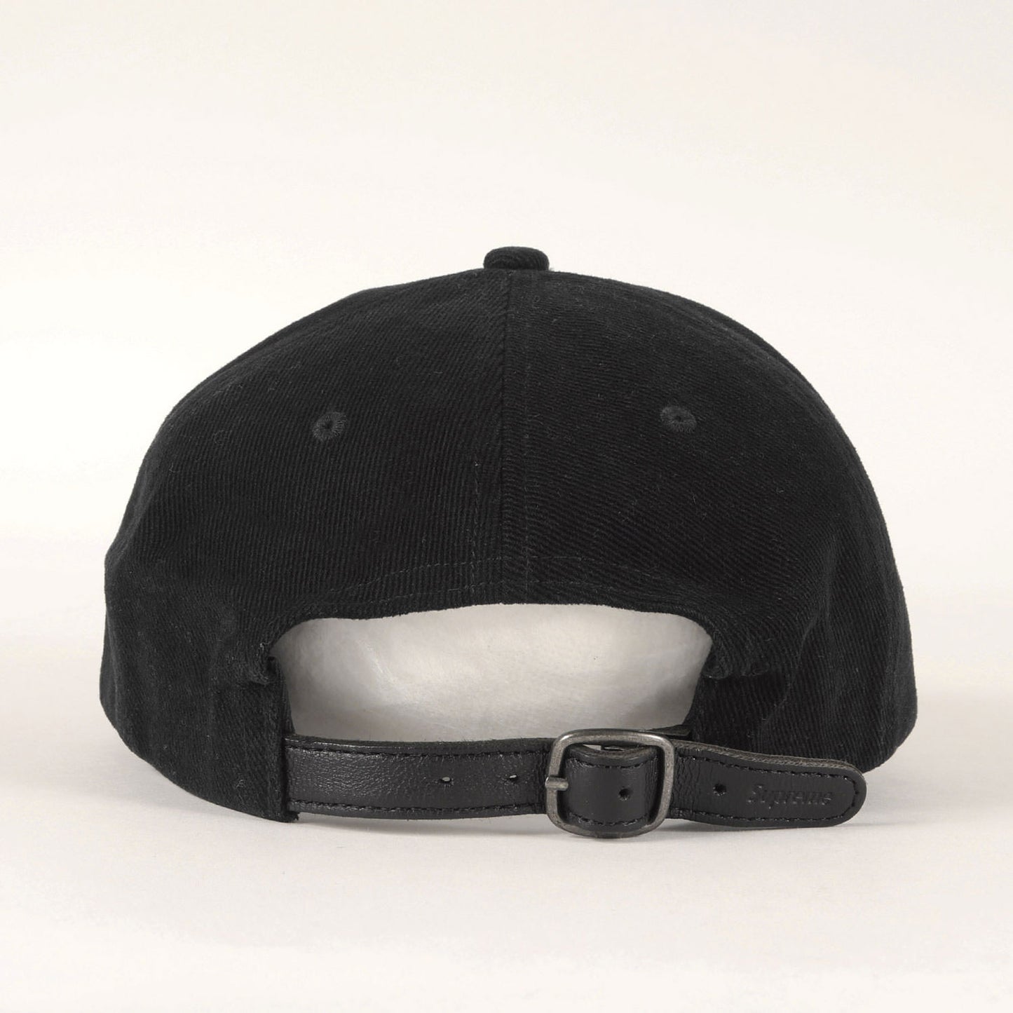 クラシックロゴ刺繍 6パネルキャップ(Classic Logo 6-Panel)