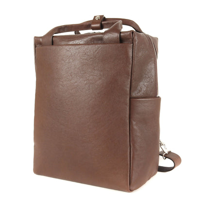 マテーラレザー 大人スクエアリュック / バックパック