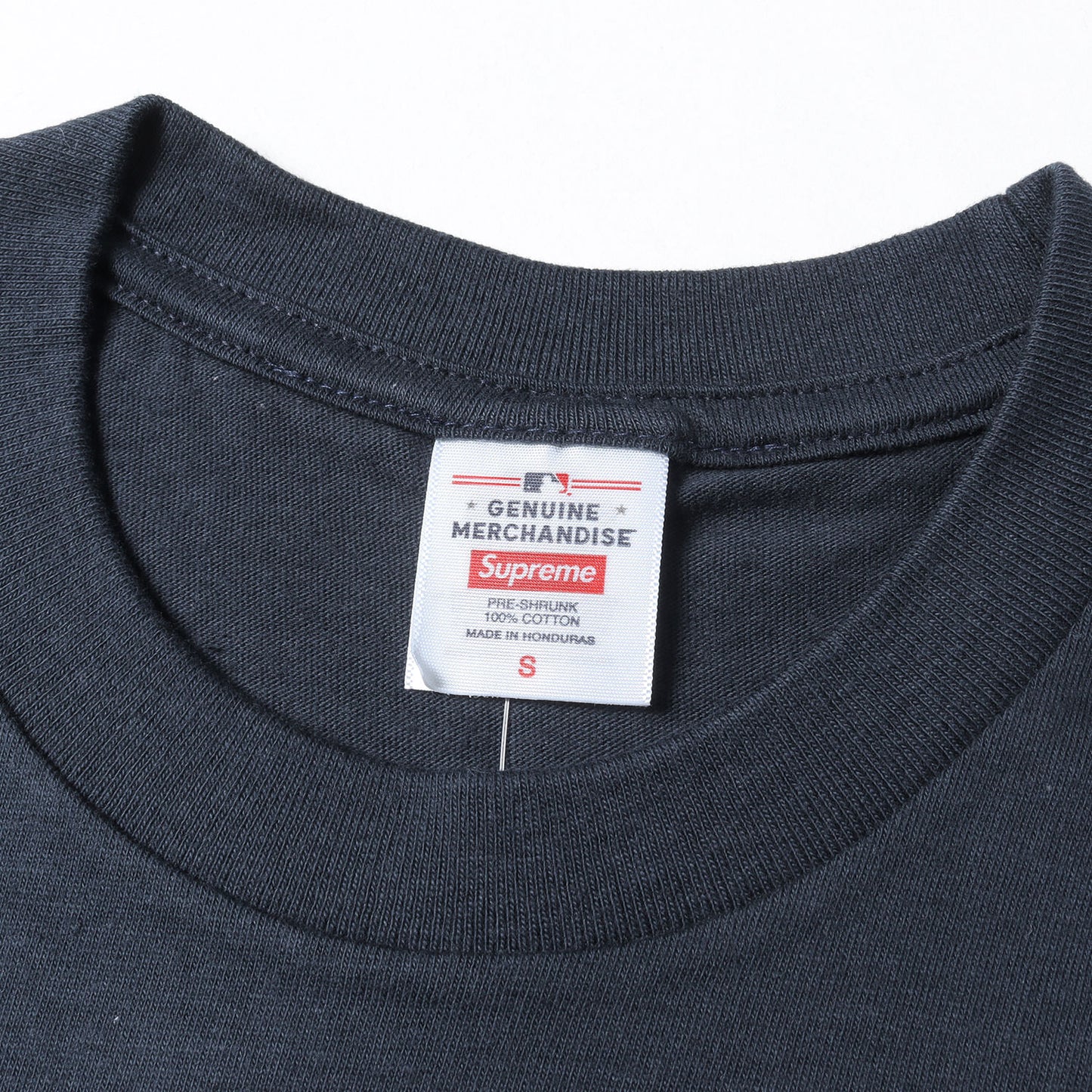 25AW ×MLB ニューヨーク・ヤンキース チームロゴ Tシャツ(MLB Tee)