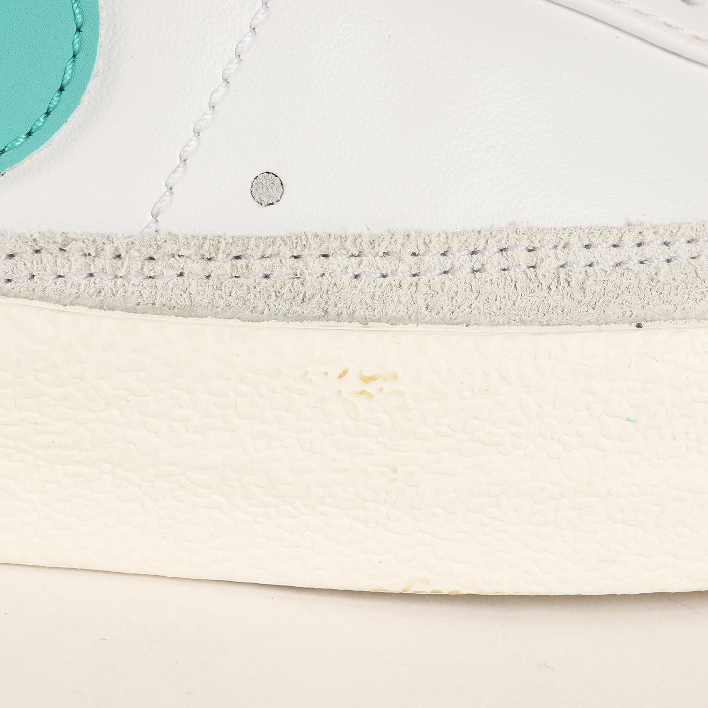 BLAZER LOW 77 VNTG (DA6364-105)