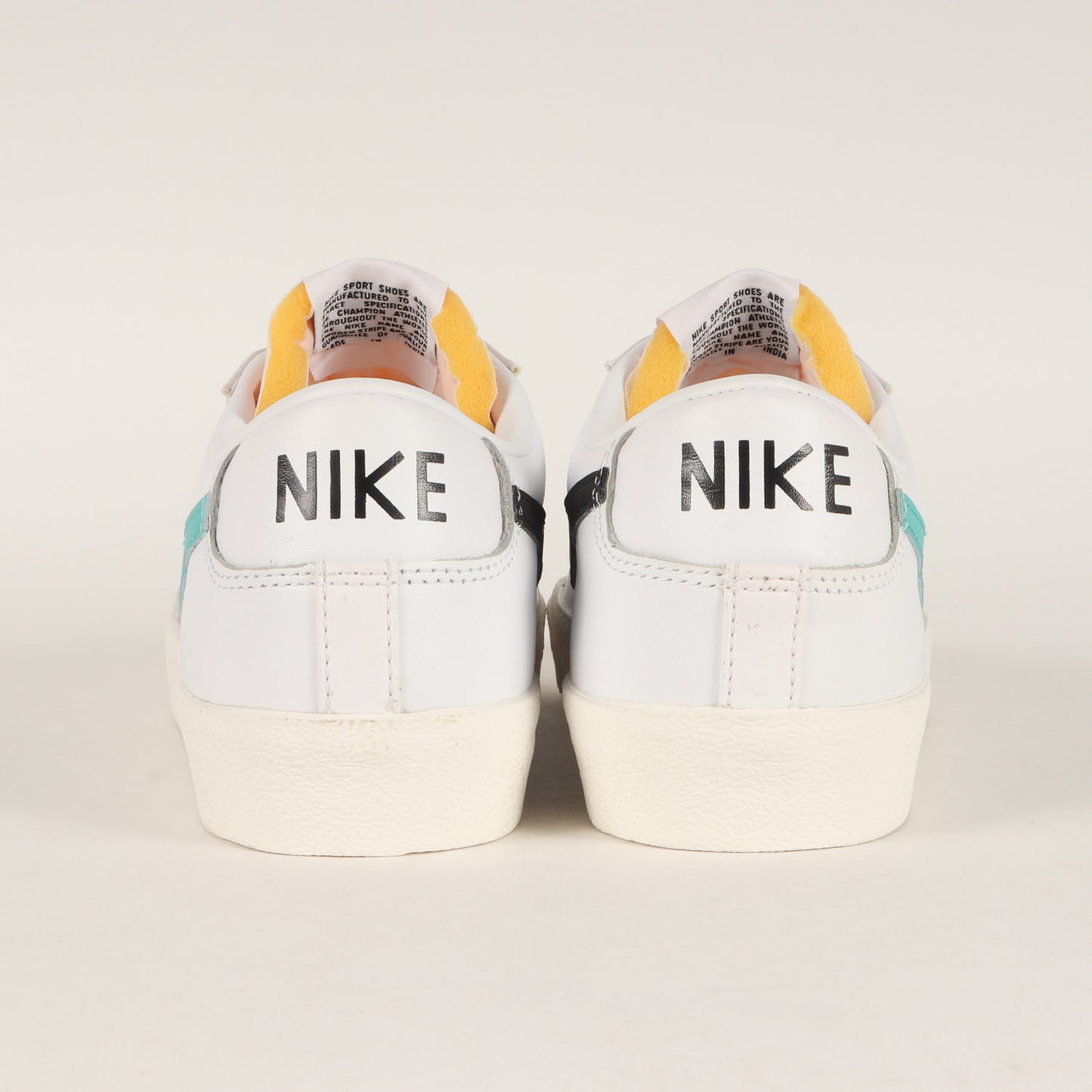 BLAZER LOW 77 VNTG (DA6364-105)