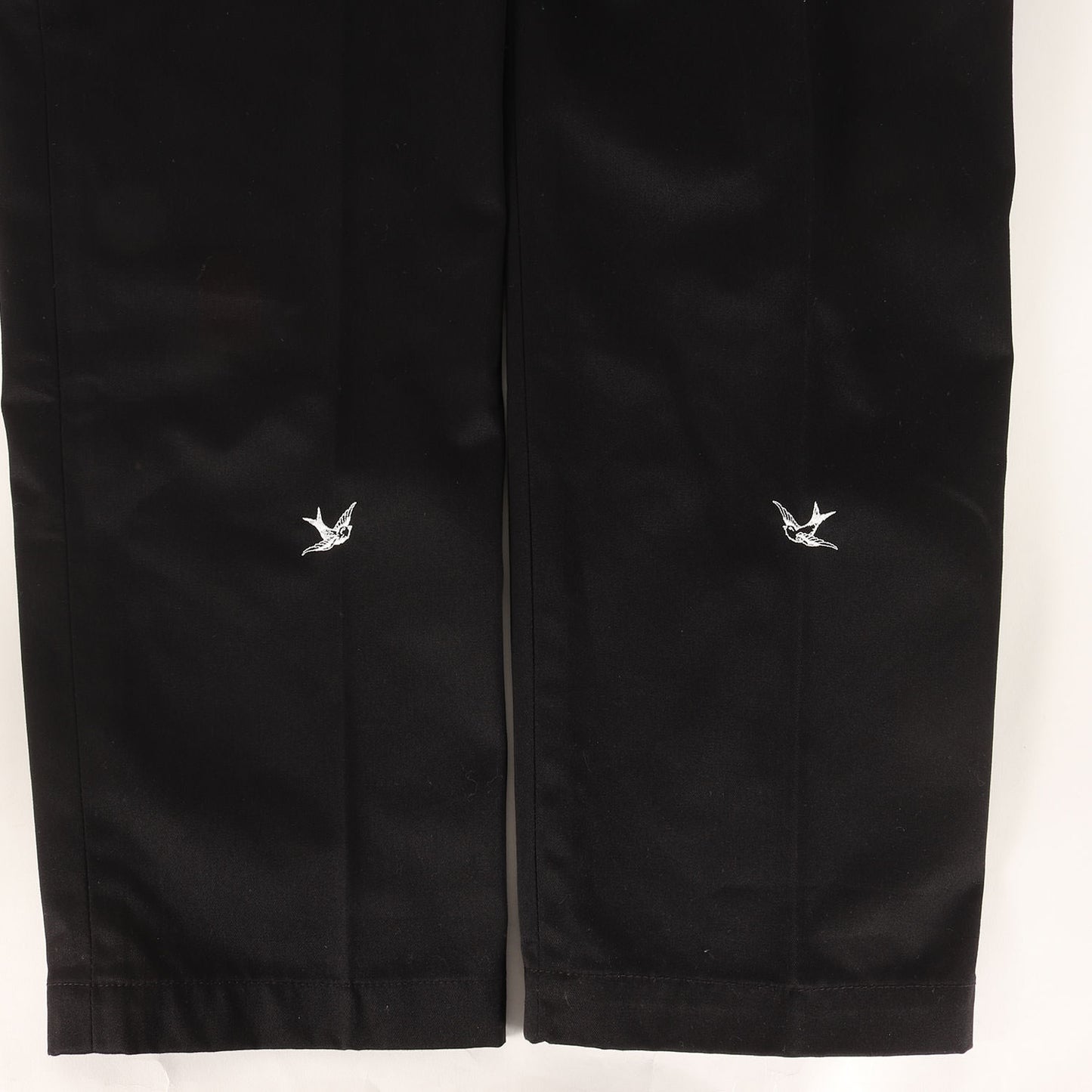 スパロウ刺繍 T/Cツイル テーパード チノパンツ(CHINO PANTS)