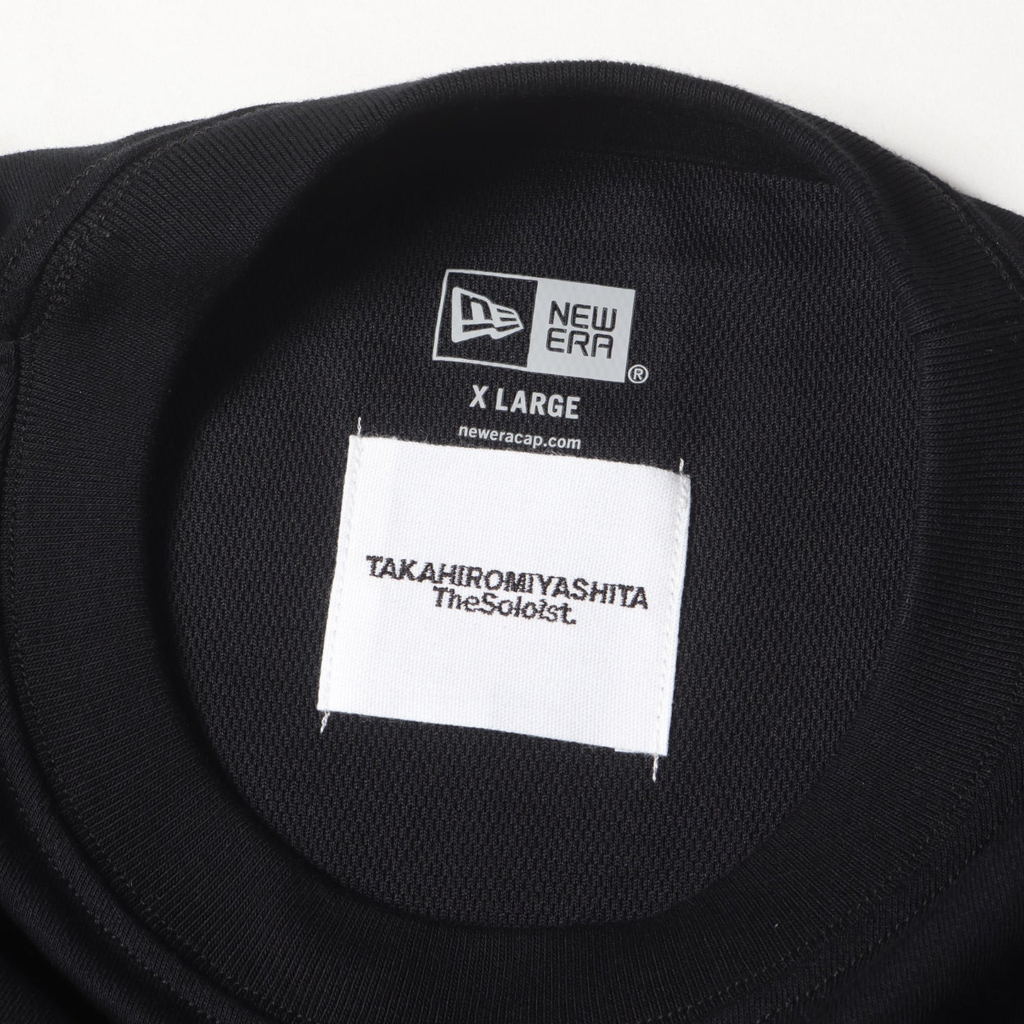 25AW ×NEW ERA オーバーサイズド パフォーマンス ロングスリーブ Tシャツ