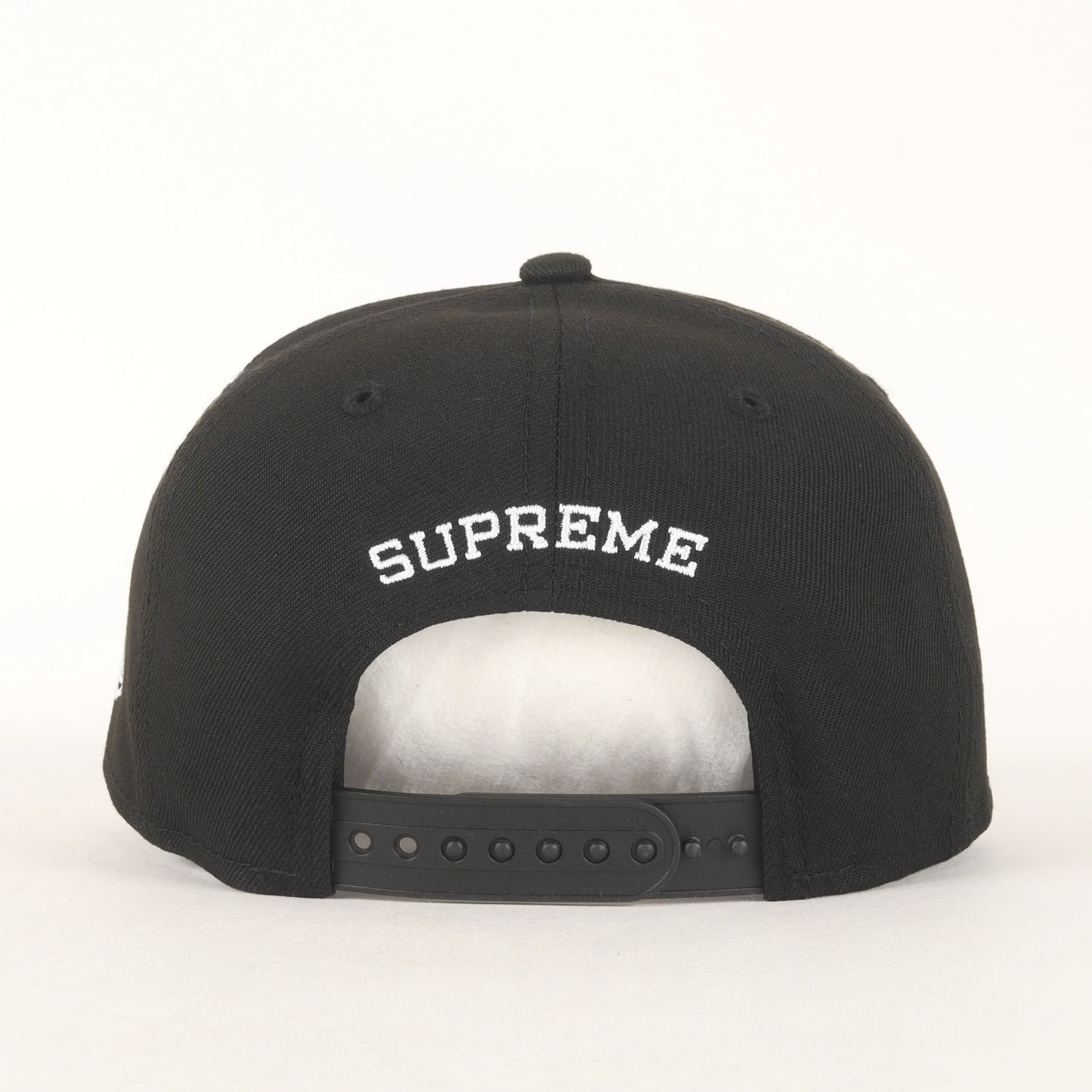 25AW ×NEW ERA スペルアウトロゴ スナップバック ベースボールキャップ(Sharp Spellout Adjustable)