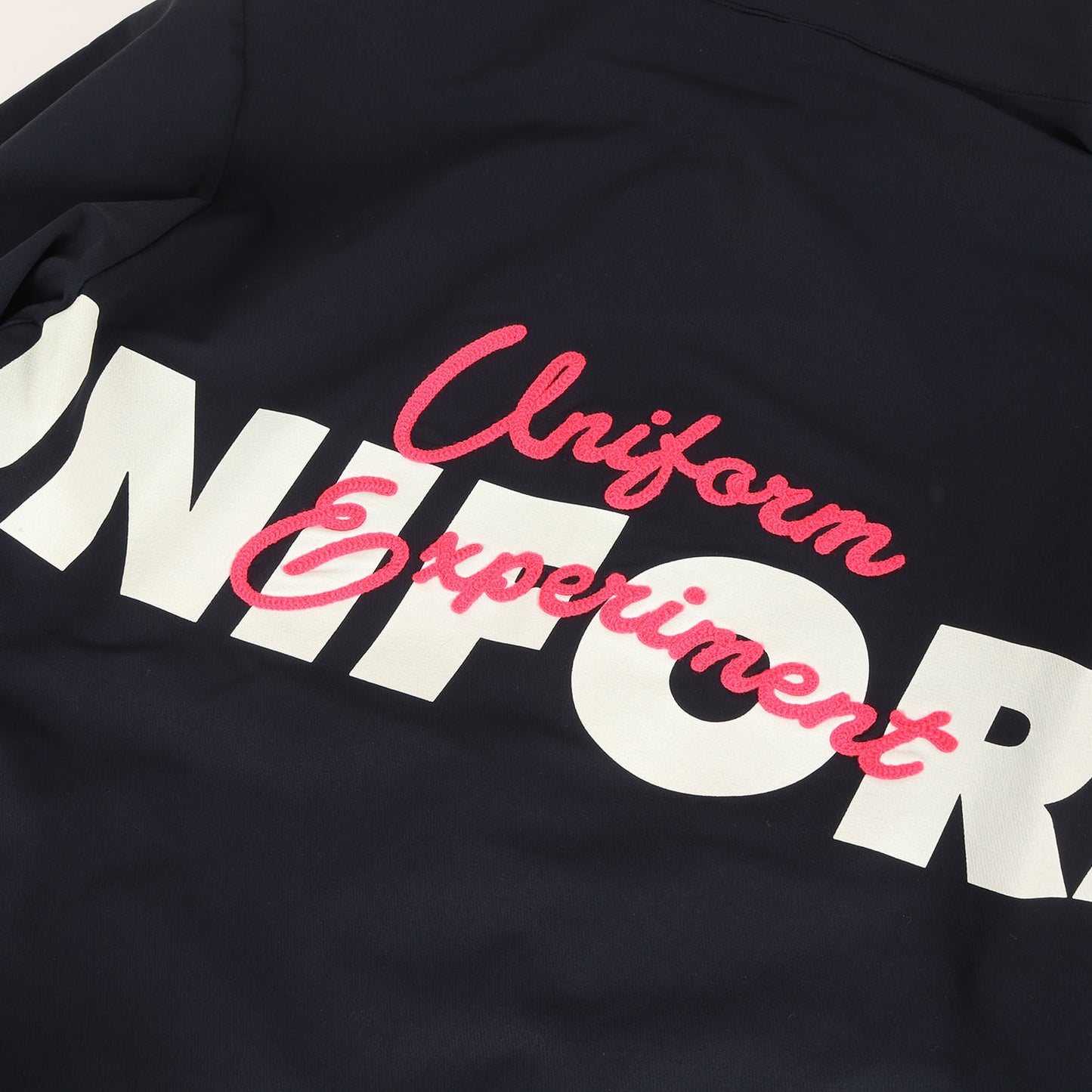 4WAY ストレッチソフトシェル フーデッド ジャケット(4WAY STRETCH GRAFFITI HOODED BLOUSON)