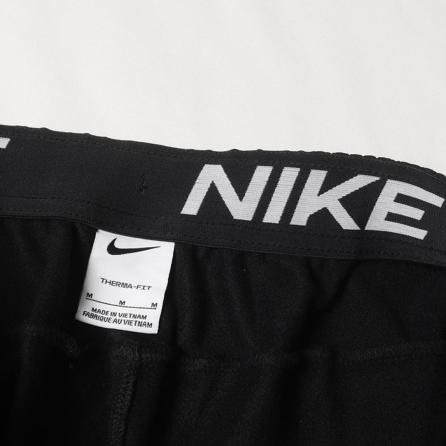 23AW Therma-FIT テーパード トレーニングパンツ
