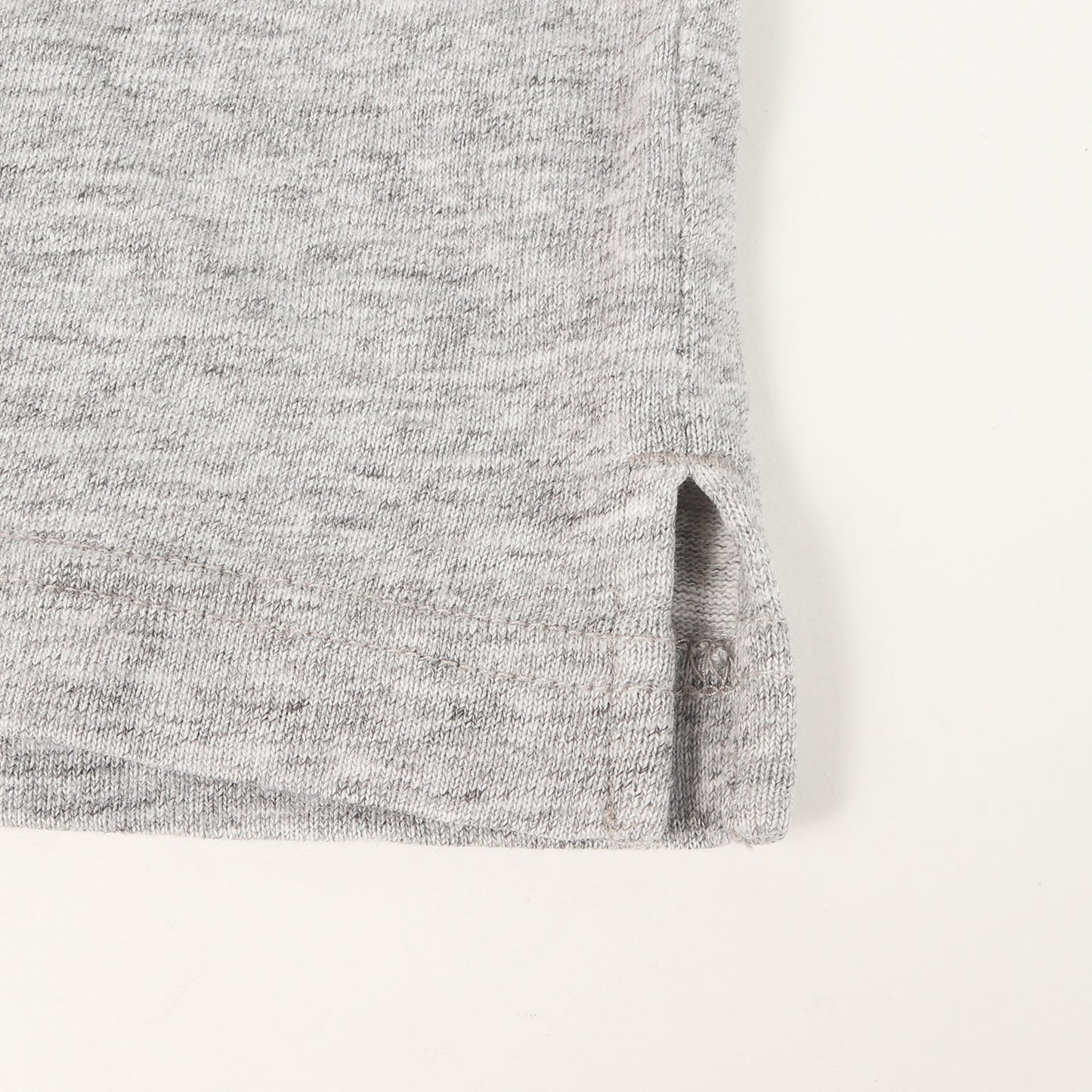 ロゴパッチ付き ヘビーウェイト タンクトップ(Marathon Tank Top)