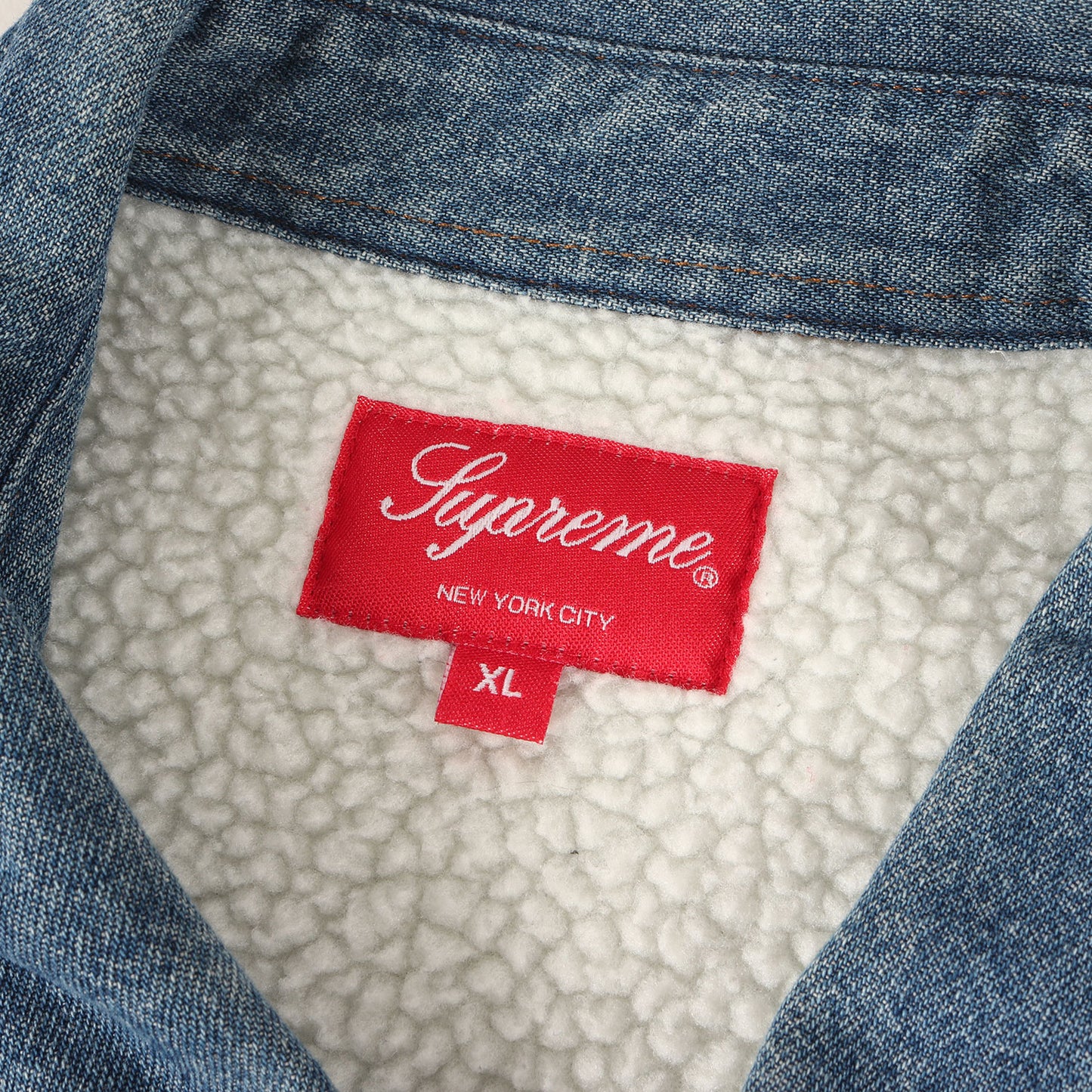 バックロゴ 裏ボア デニムシャツ(Sherpa Lined Denim Shirt)
