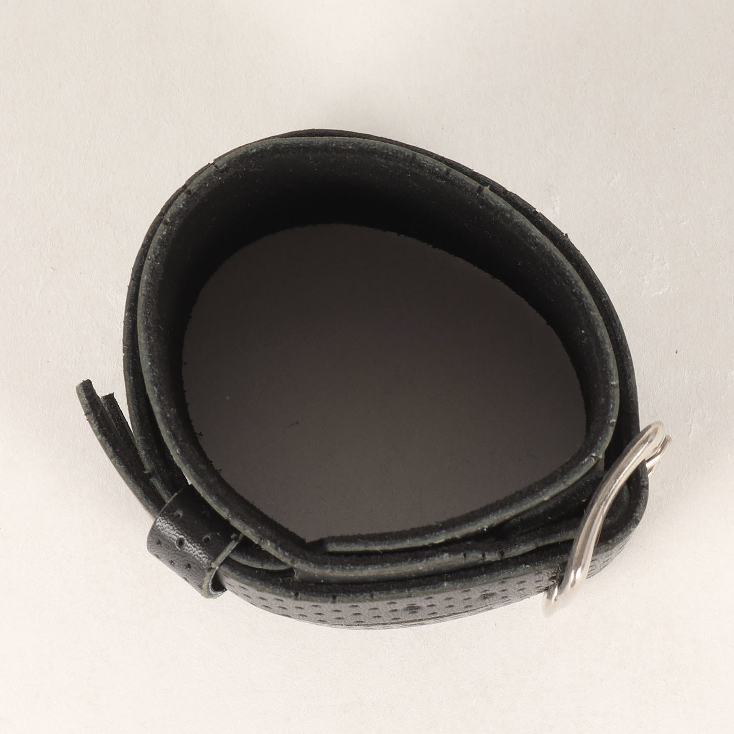 パンチングレザー ブレスレット