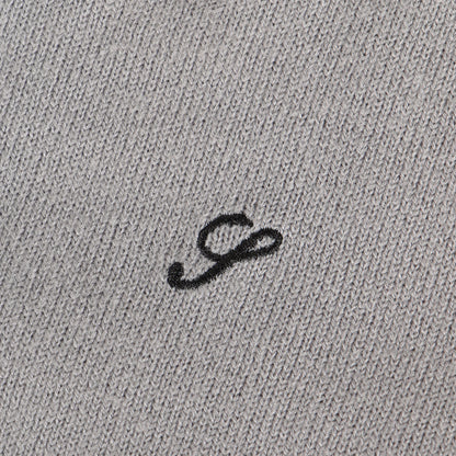 ワンポイント刺繍 クルーネック ニット セーター