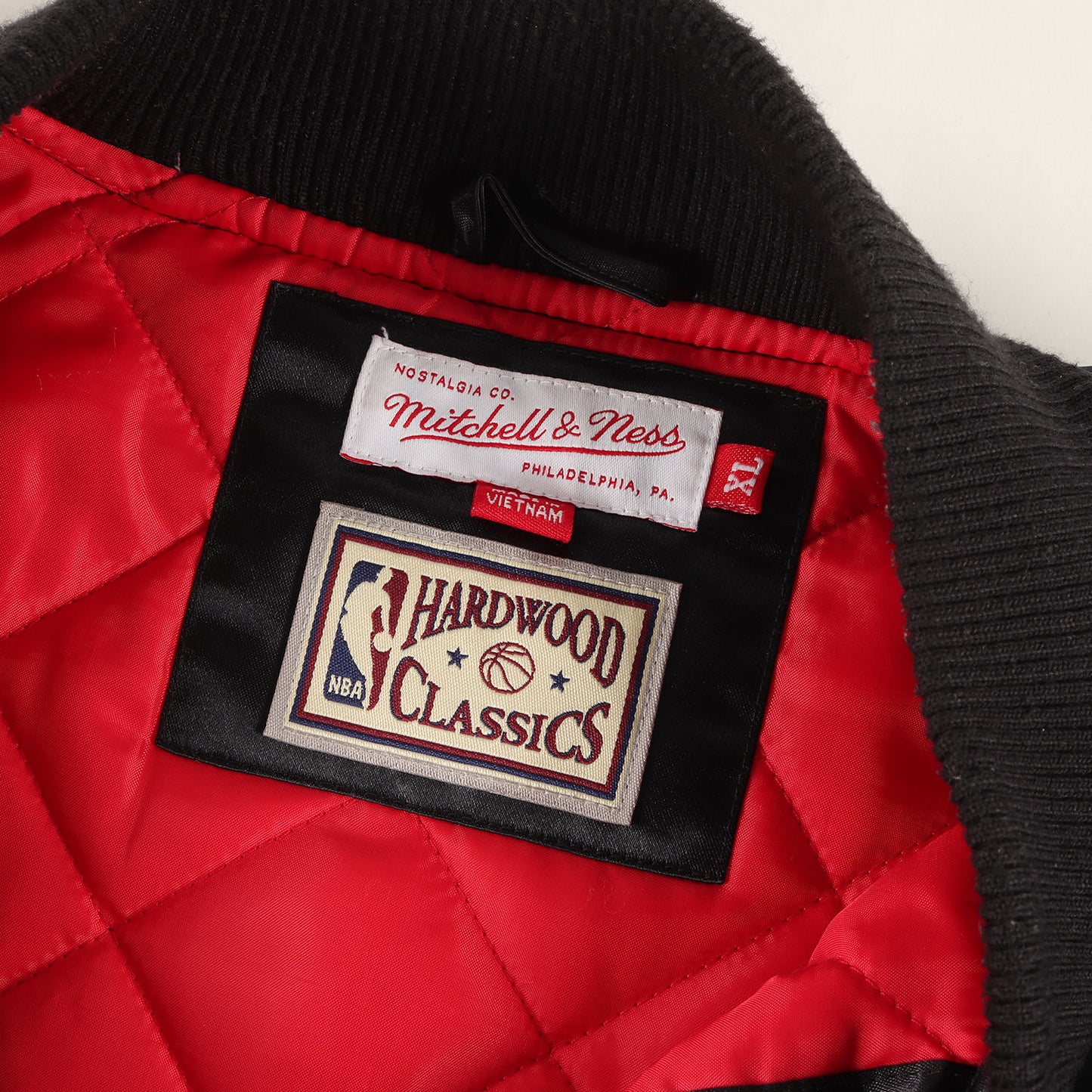 NBA シカゴ・ブルズ サテン スタジャン