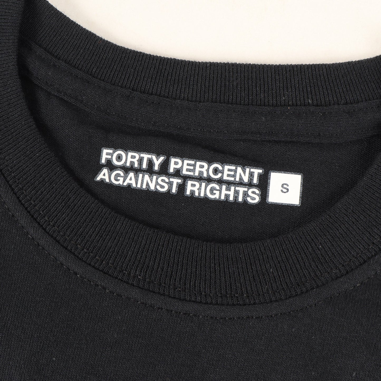 ブランドロゴ クルーネック Tシャツ