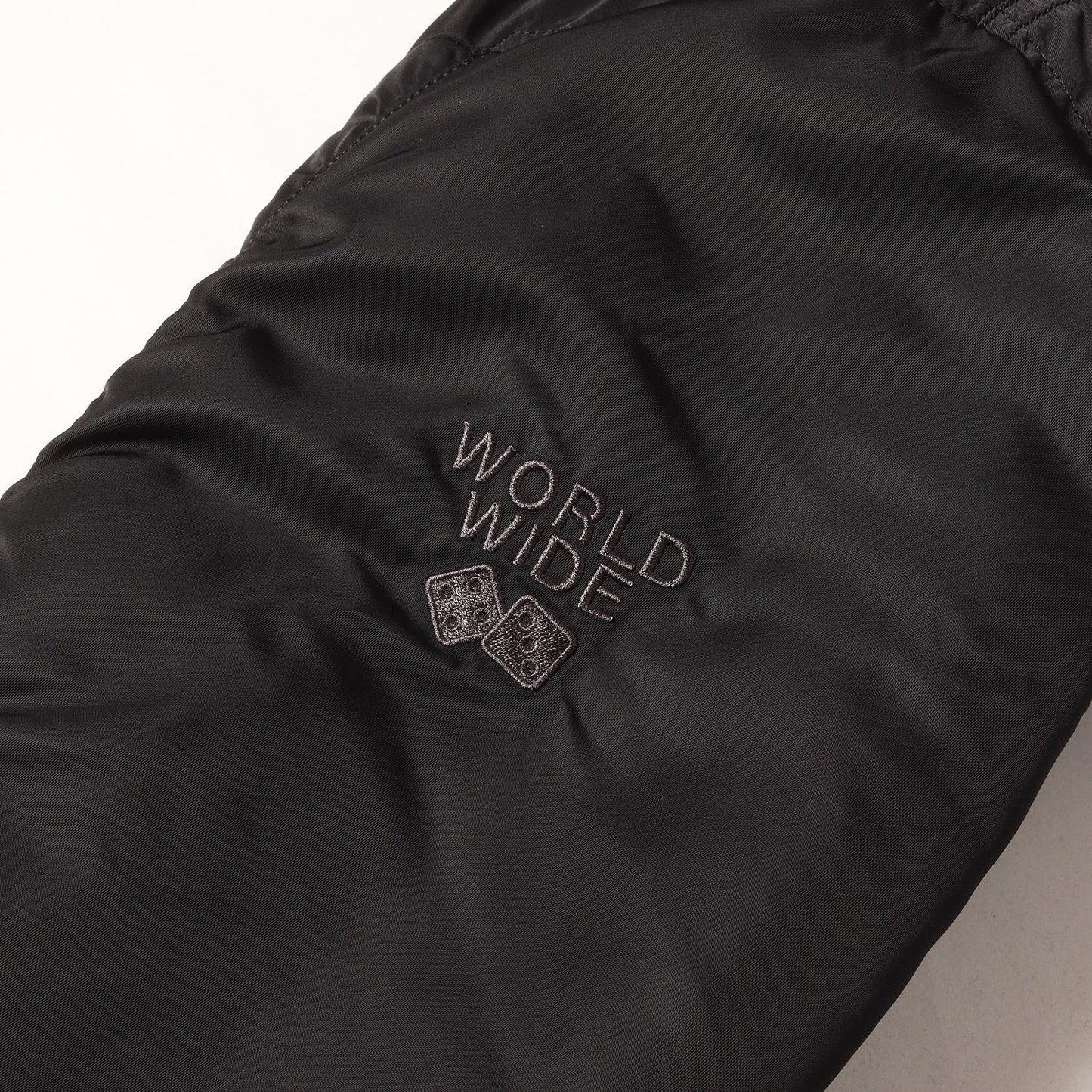 ×ALPHA B-15 ワールドワイド ボンバージャケット(B-15 Worldwide Jacket)