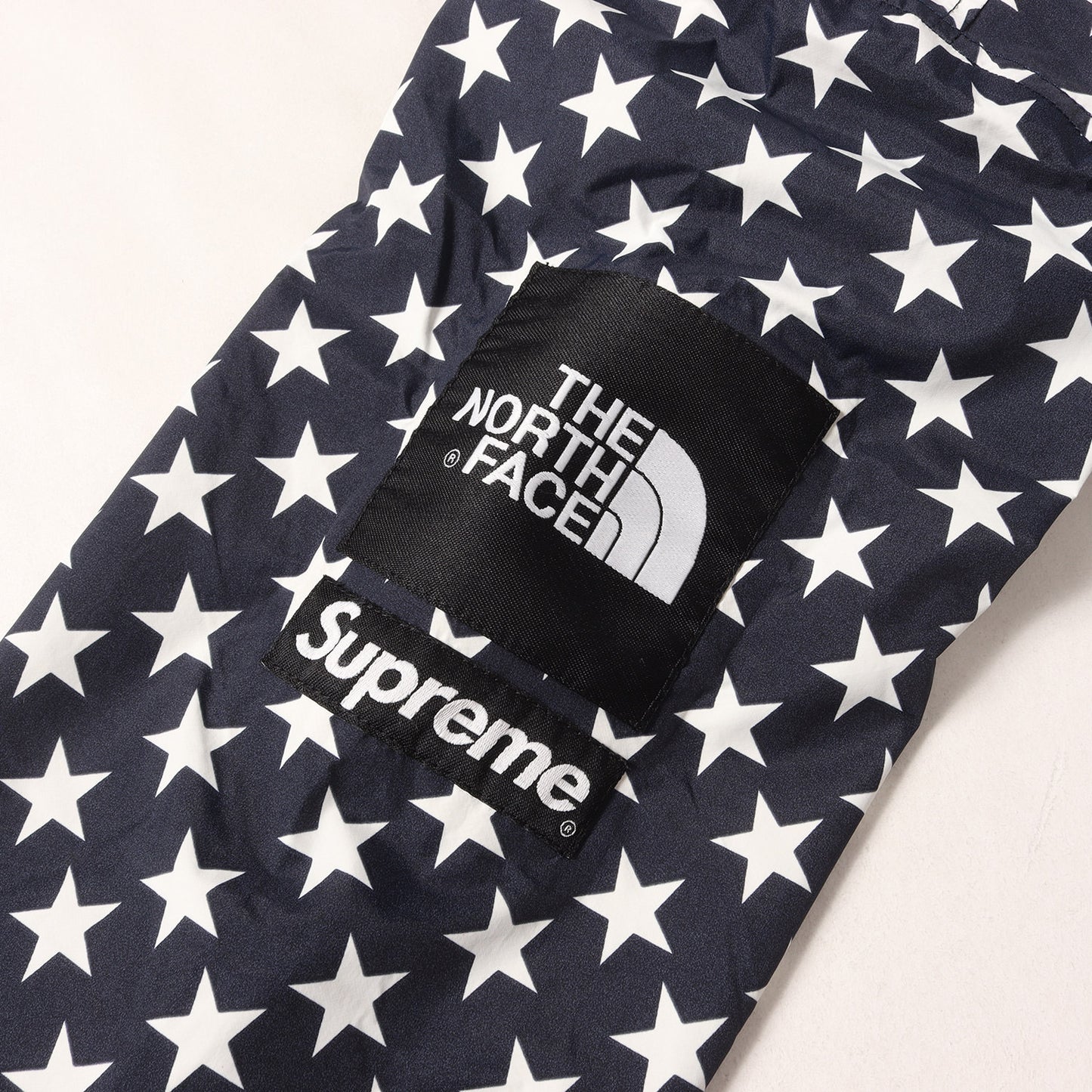 ×THE NORTH FACE スター柄 パッカブル コーチジャケット(Packable Waterproof Coaches Jacket)