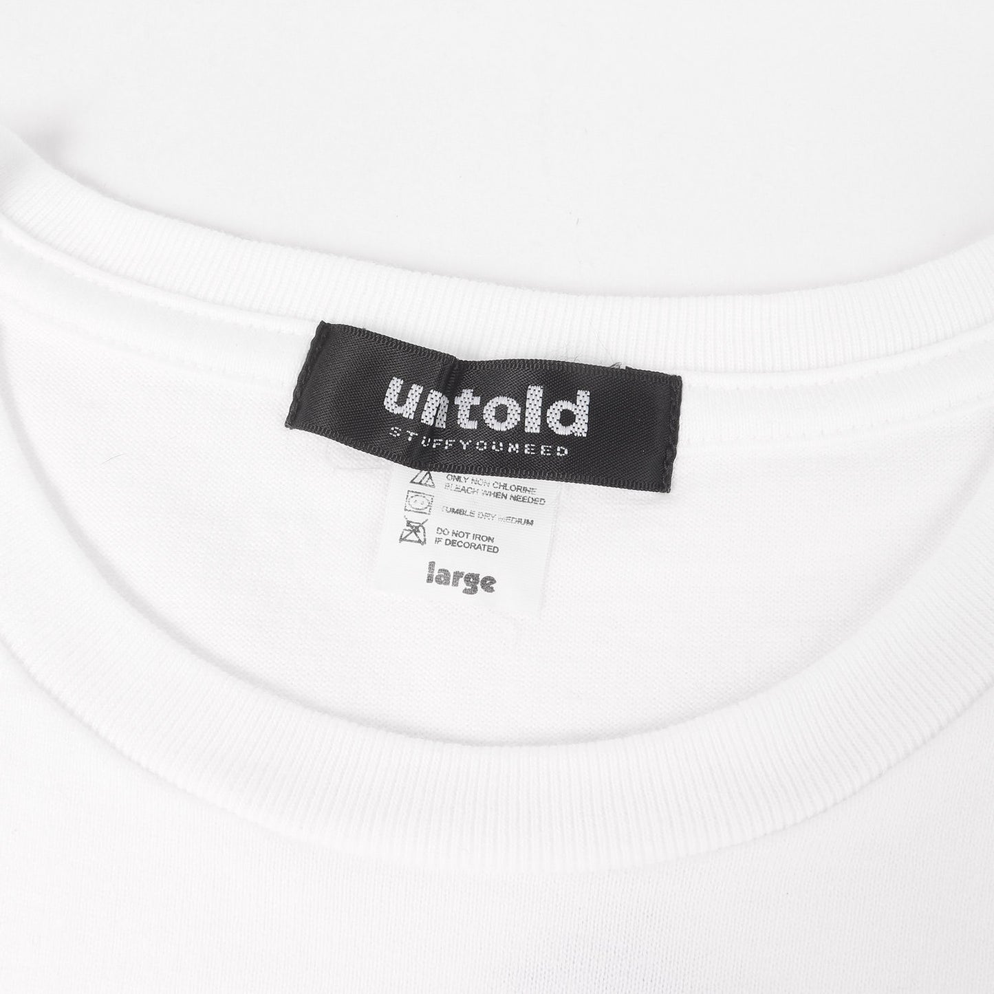 00s ×UNTOLD グラフィック ポケット Tシャツ