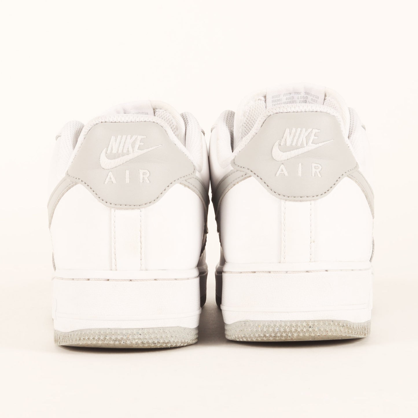 AIR FORCE 1 07 LOW (2024年製 / FJ4146-100)