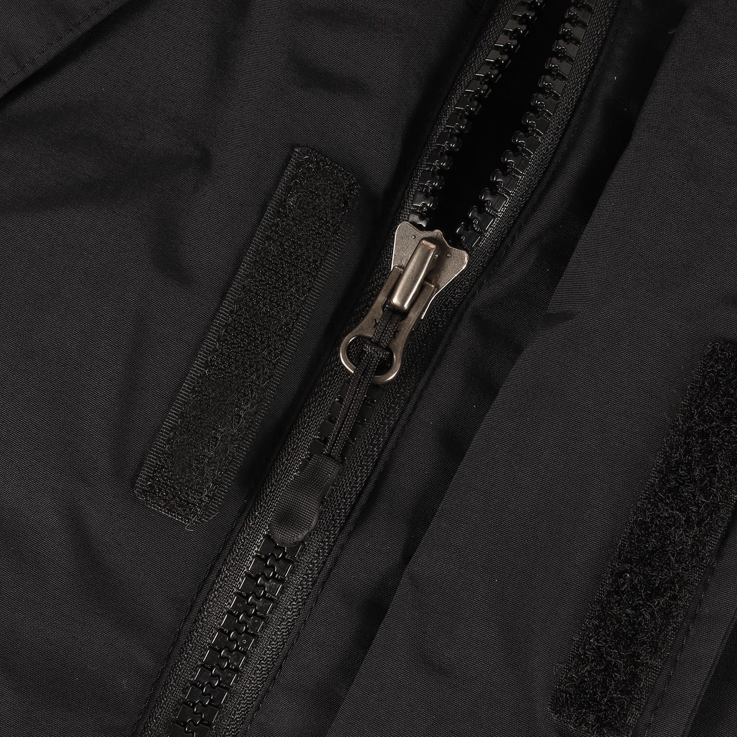 ゴアテックス ナイロン ダウンパーカー / ジャケット(GORE-TEX 700-Fill Down Parka)